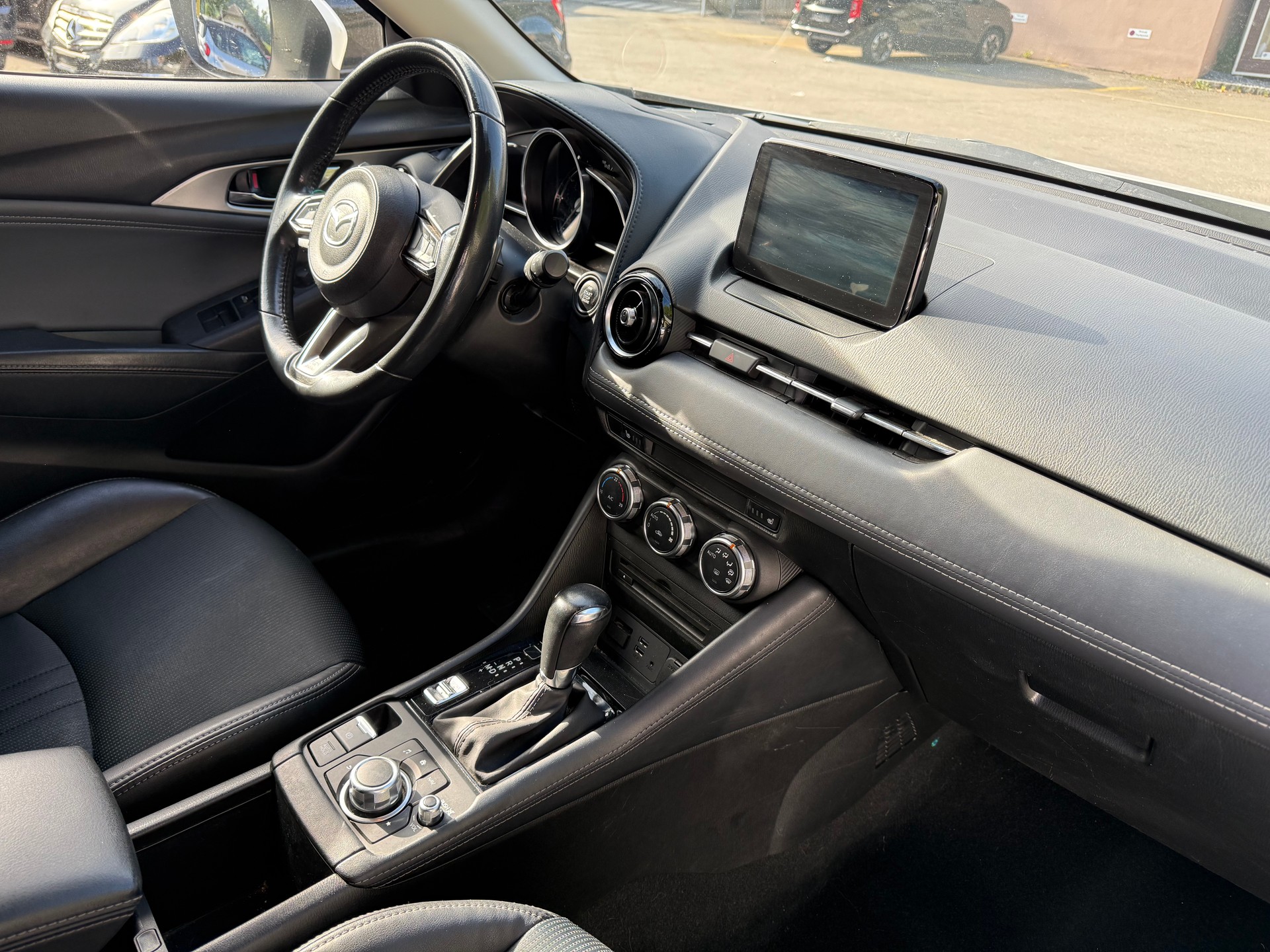 MAZDA CX-3 SKYACTIV-G 150 Revolution AWD Automat-image-10