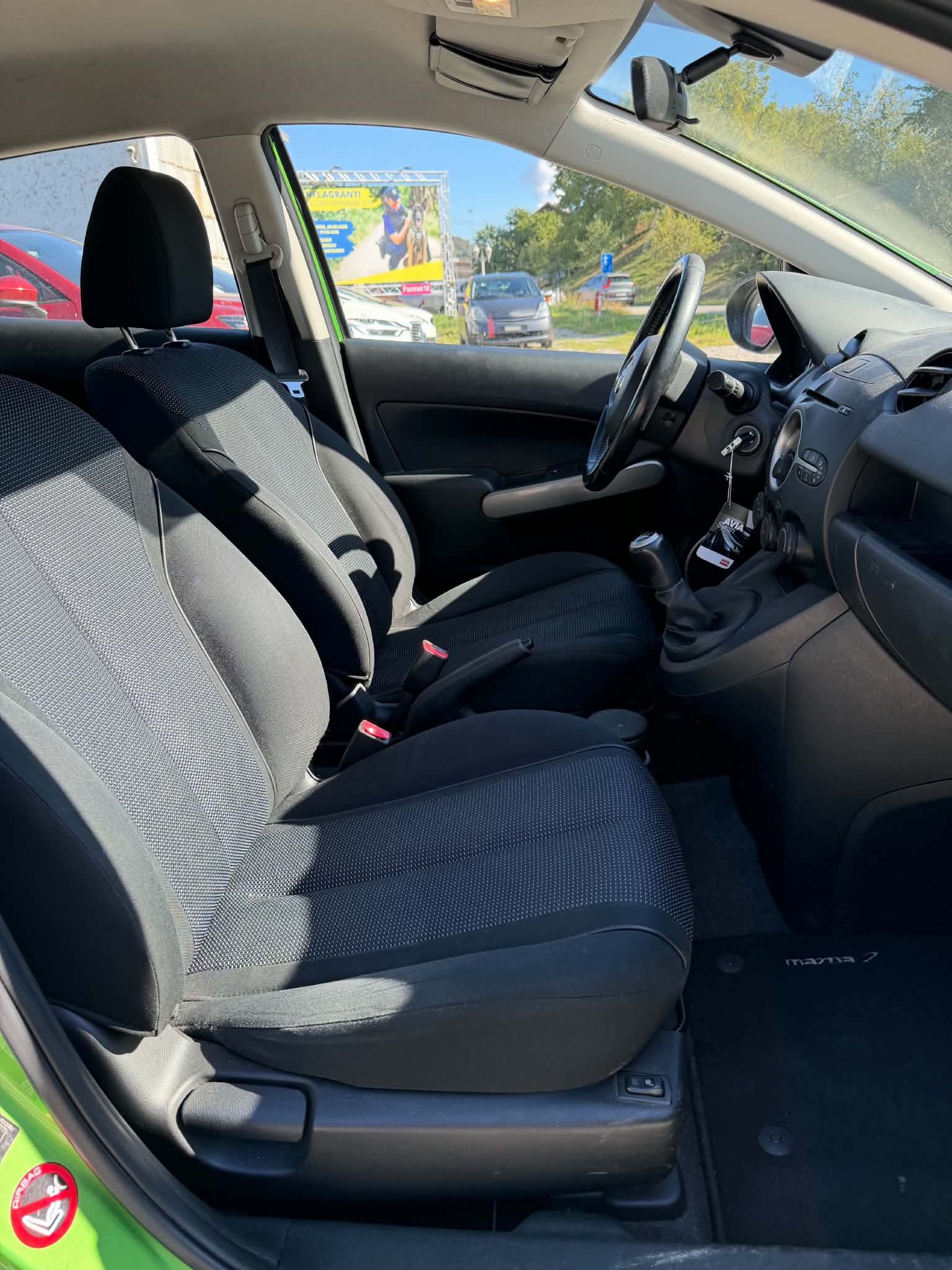 MAZDA 2 1.5i 16V Sport-image-10