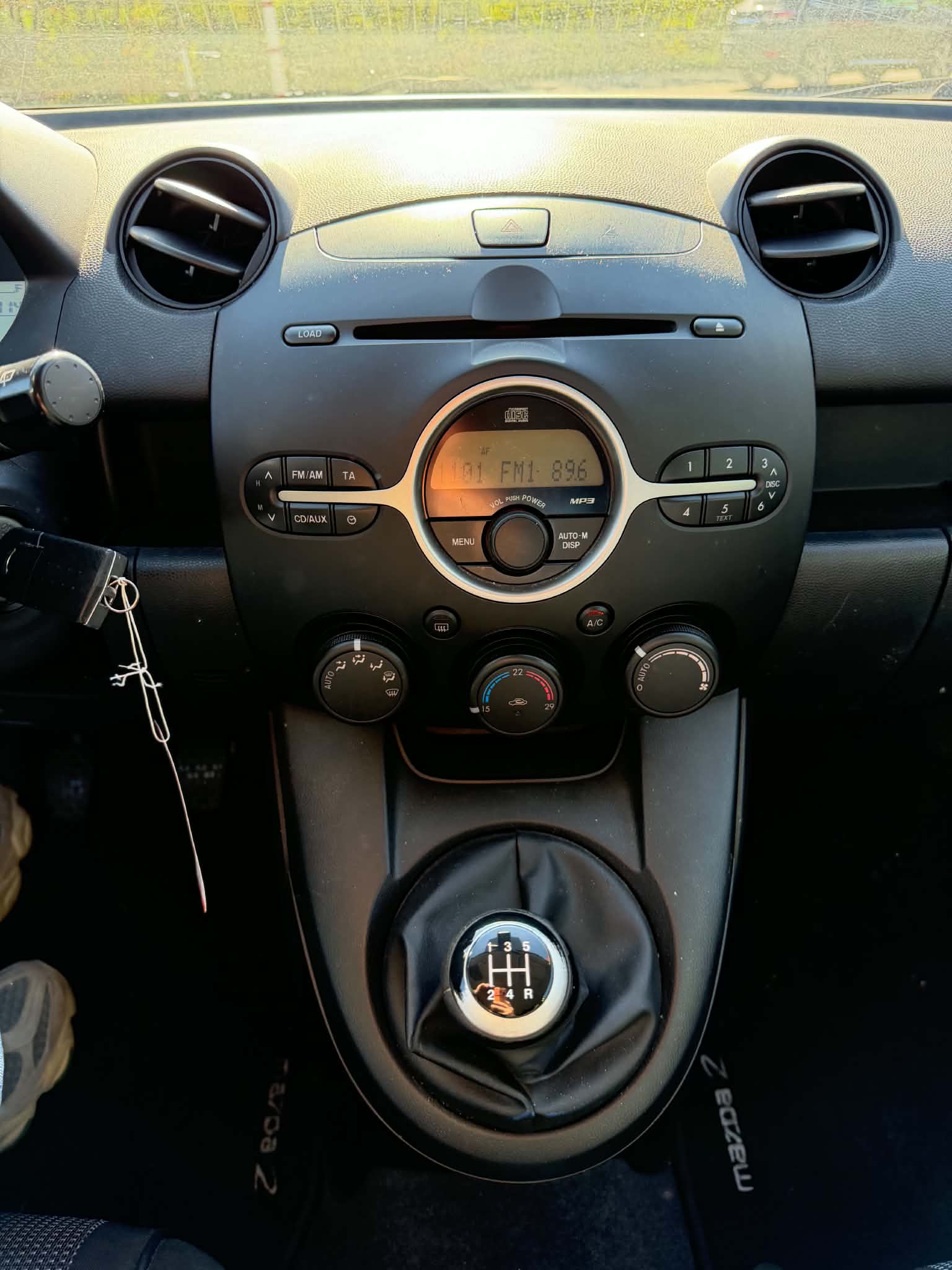 MAZDA 2 1.5i 16V Sport-image-13