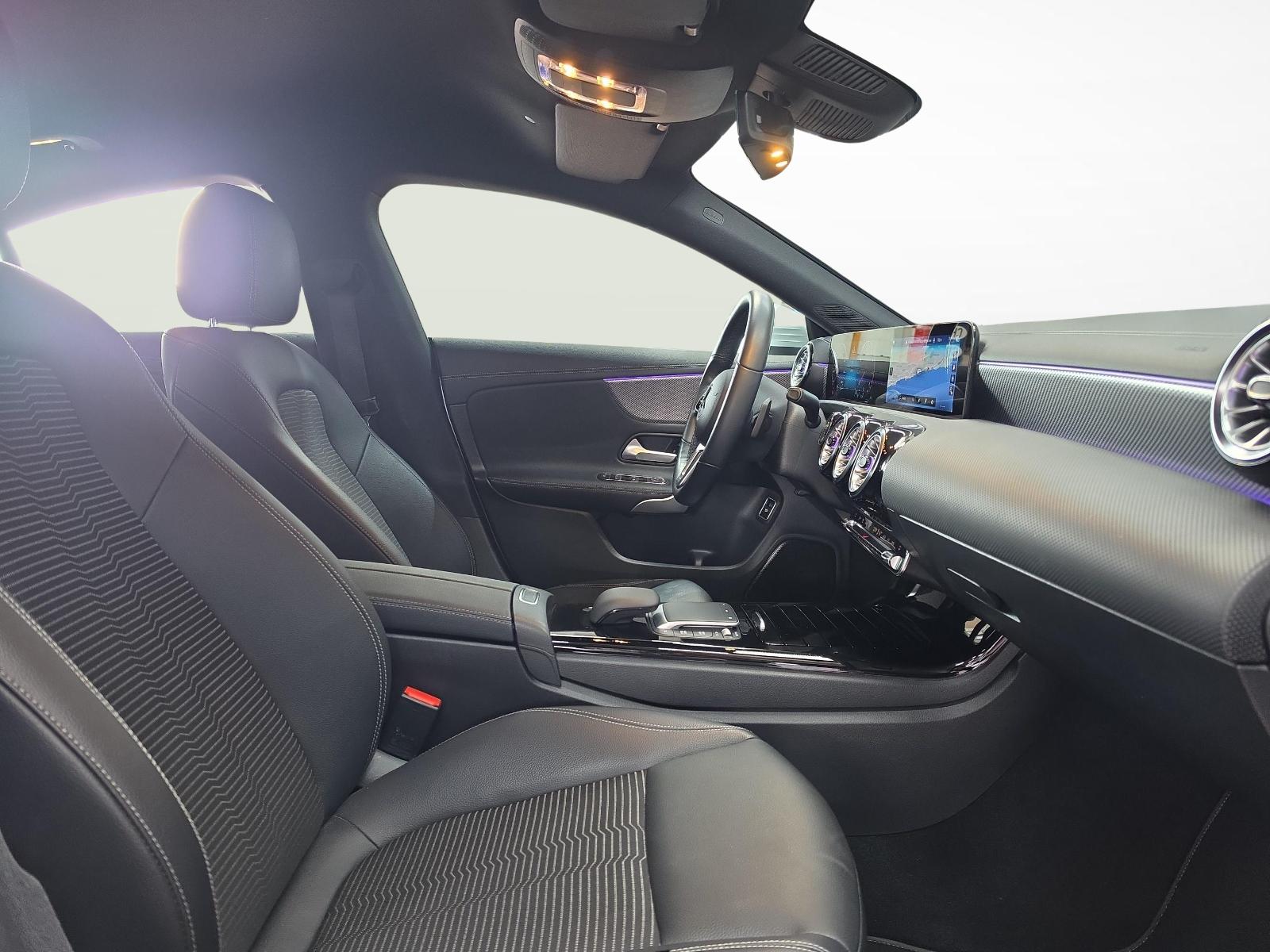 MERCEDES-BENZ CLA 200 Coupé Progressive Line-image-10