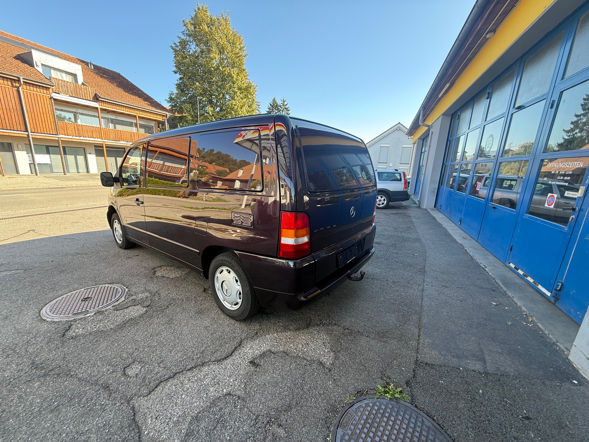 MERCEDES-BENZ Vito 113 2.0i-16-image-4