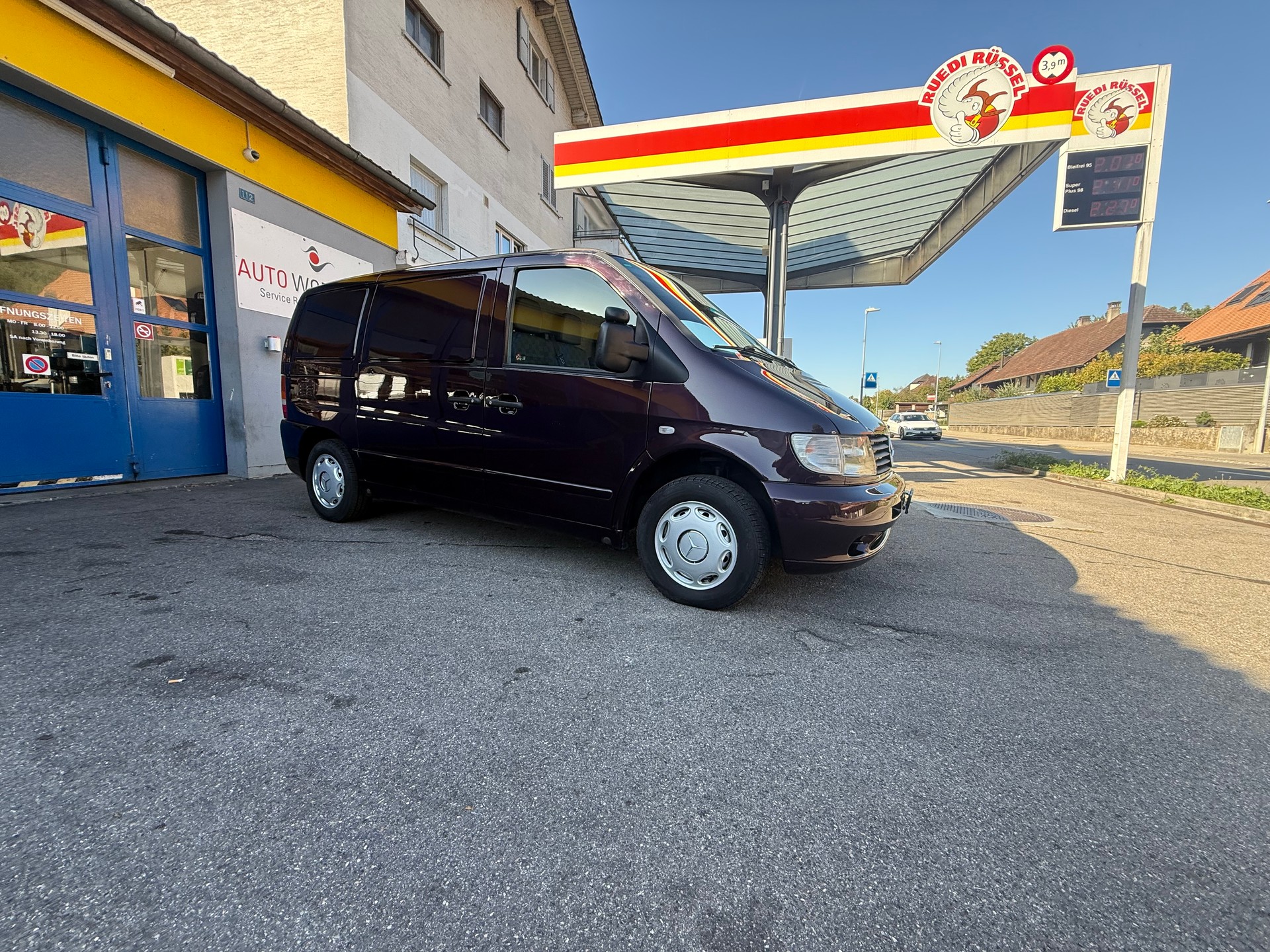 MERCEDES-BENZ Vito 113 2.0i-16-image-0