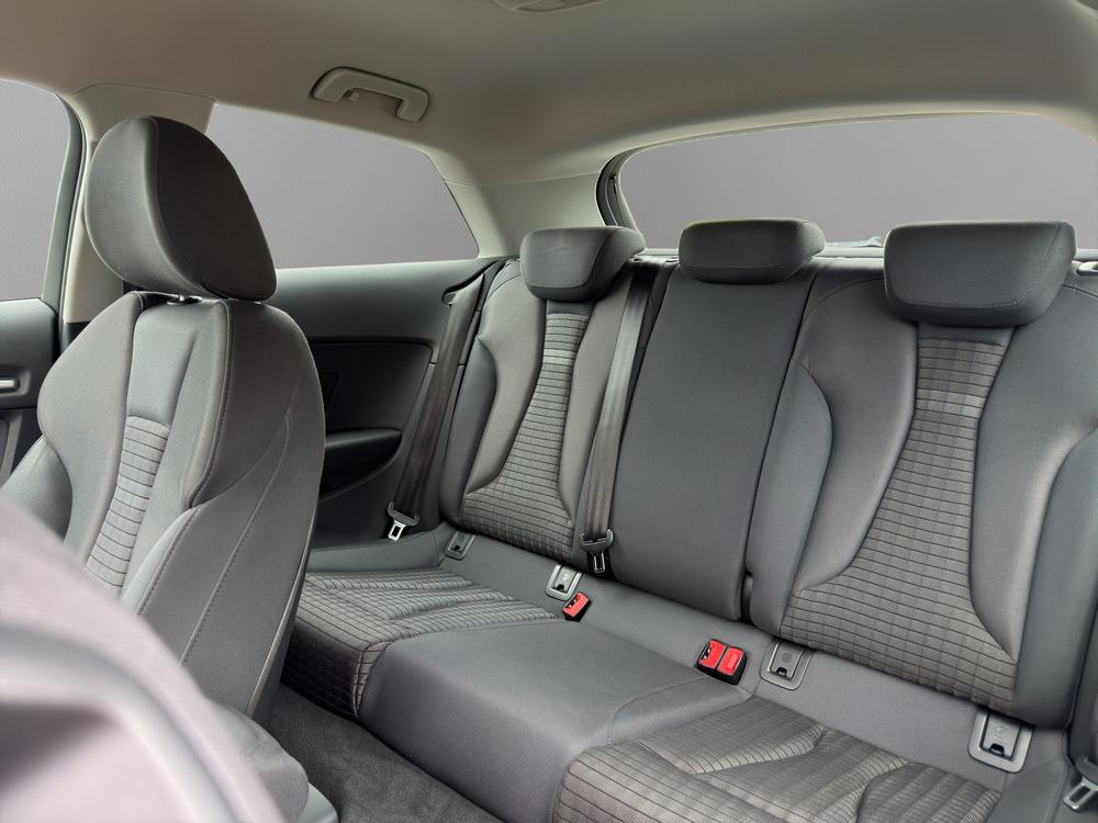 AUDI A3 1.4 TFSI Ambition-image-6
