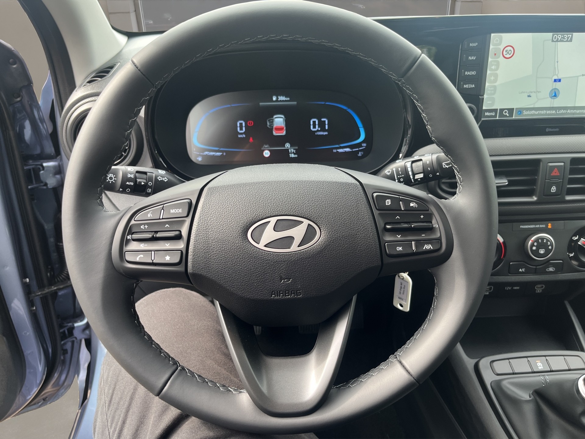 HYUNDAI Origo-image-12