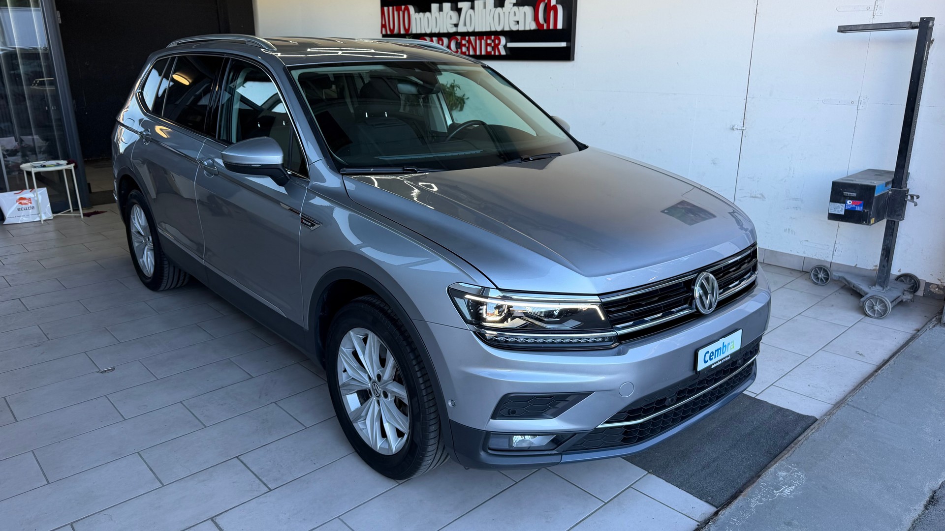 VW Tiguan Allspace 2.0TSI Life 4Motion DSG-image-0