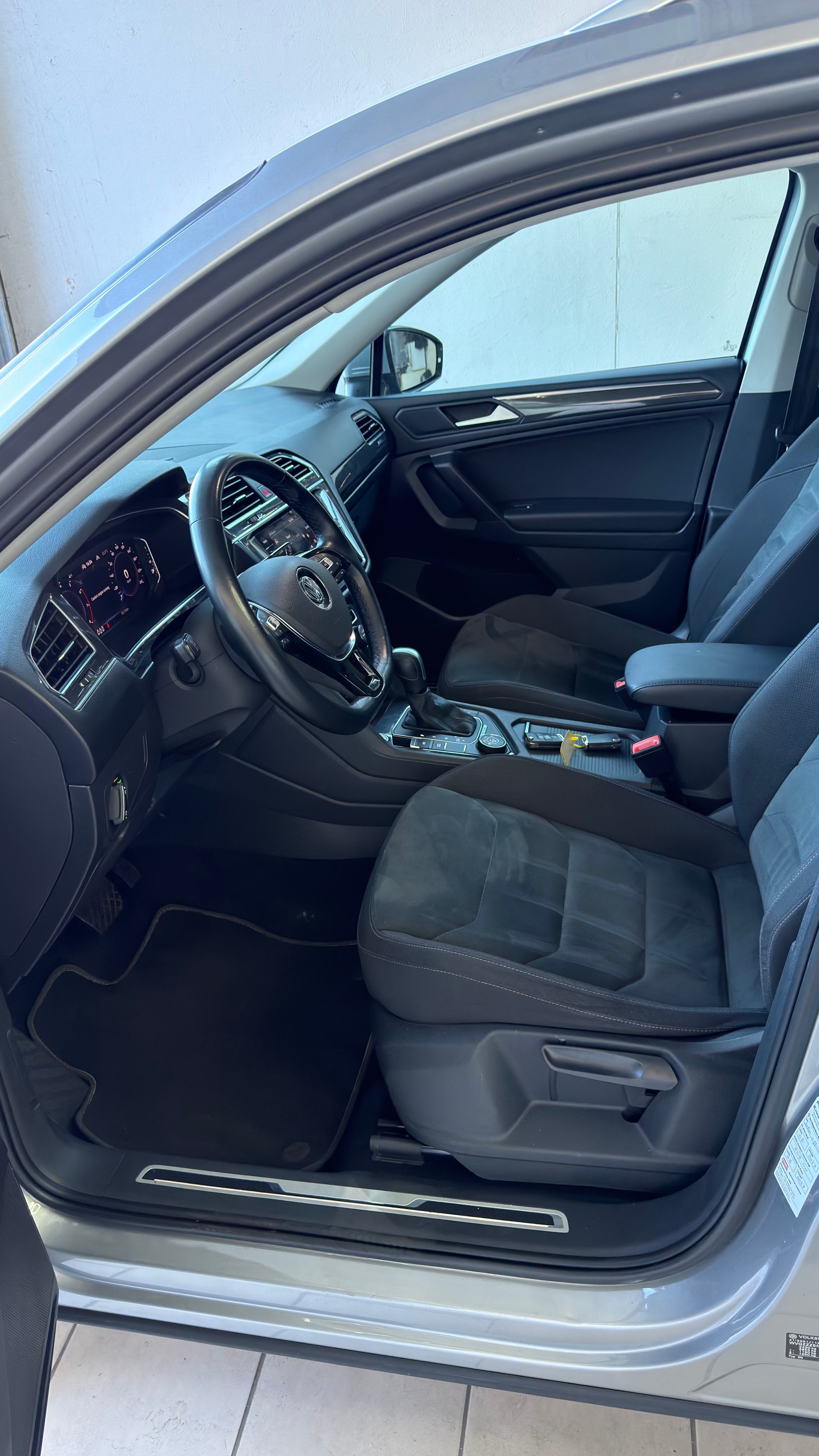 VW Tiguan Allspace 2.0TSI Life 4Motion DSG-image-12