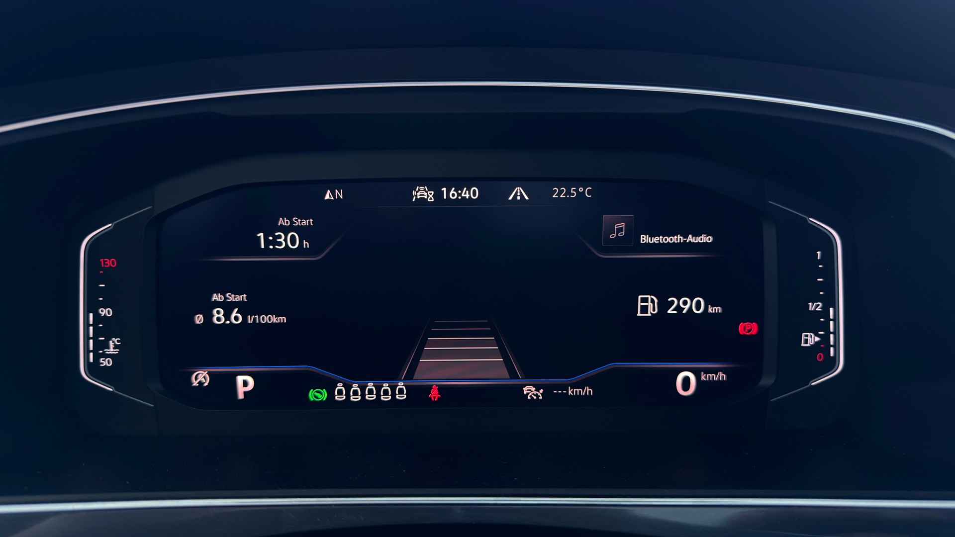 VW Tiguan Allspace 2.0TSI Life 4Motion DSG-image-14