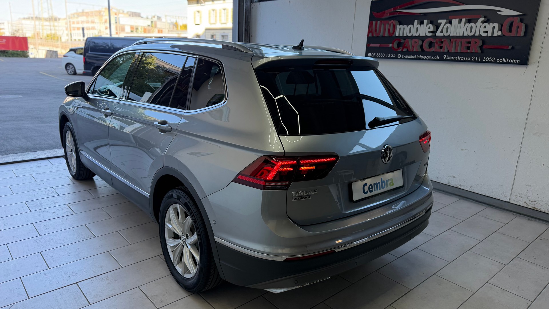 VW Tiguan Allspace 2.0TSI Life 4Motion DSG-image-9