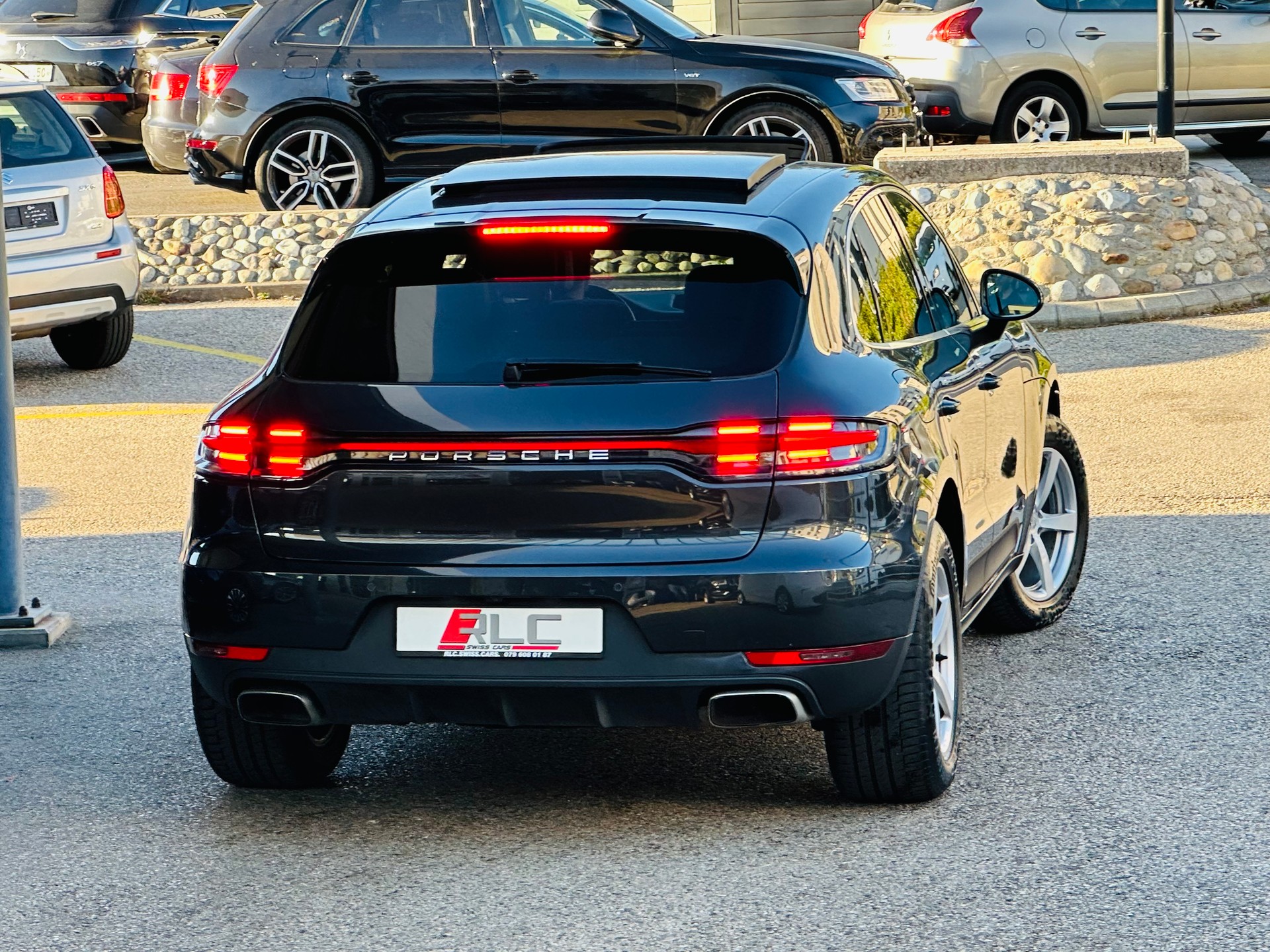 PORSCHE Macan PDK-image-5