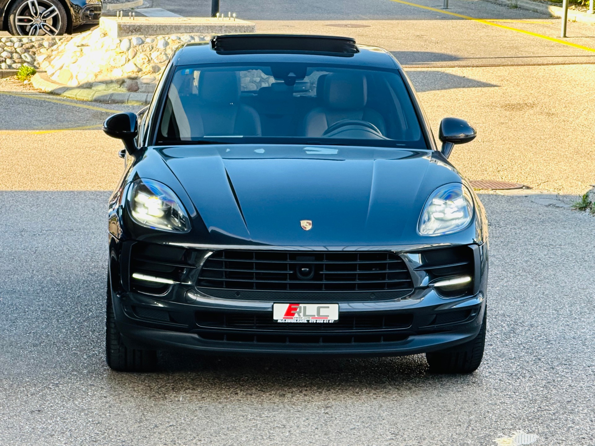 PORSCHE Macan PDK-image-3
