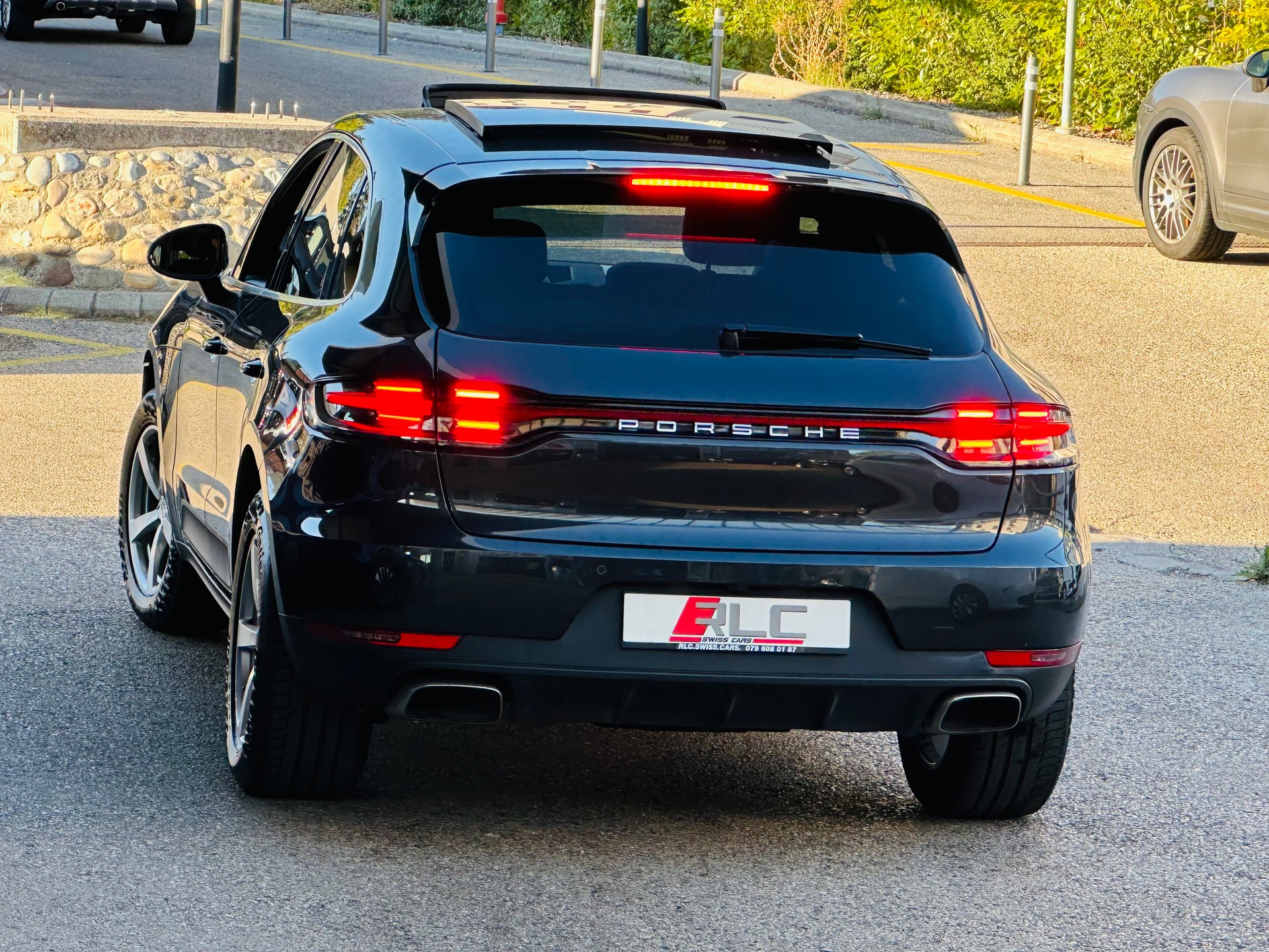 PORSCHE Macan PDK-image-6