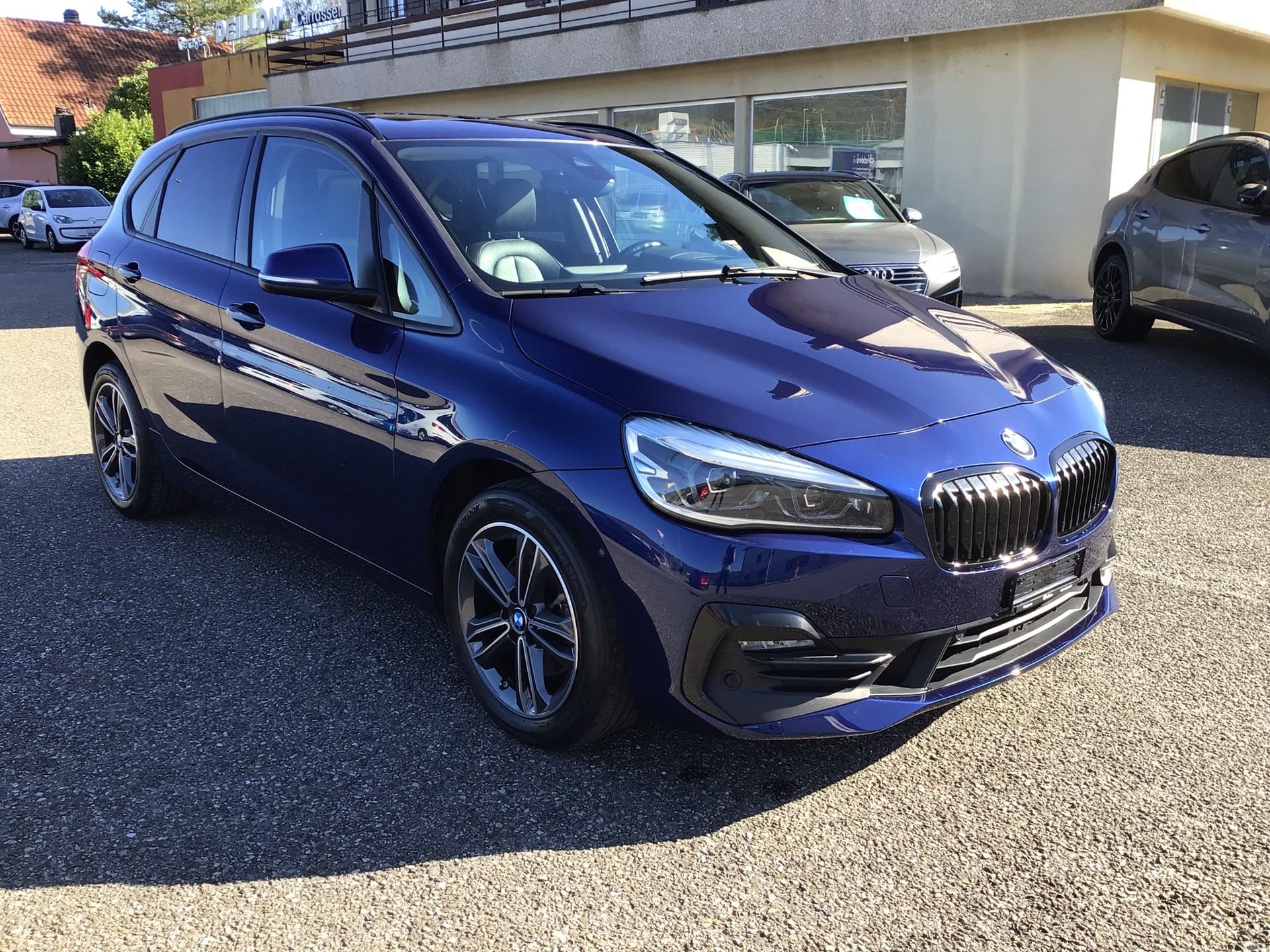BMW 218d xDrive Active Tourer Steptronic-image-2