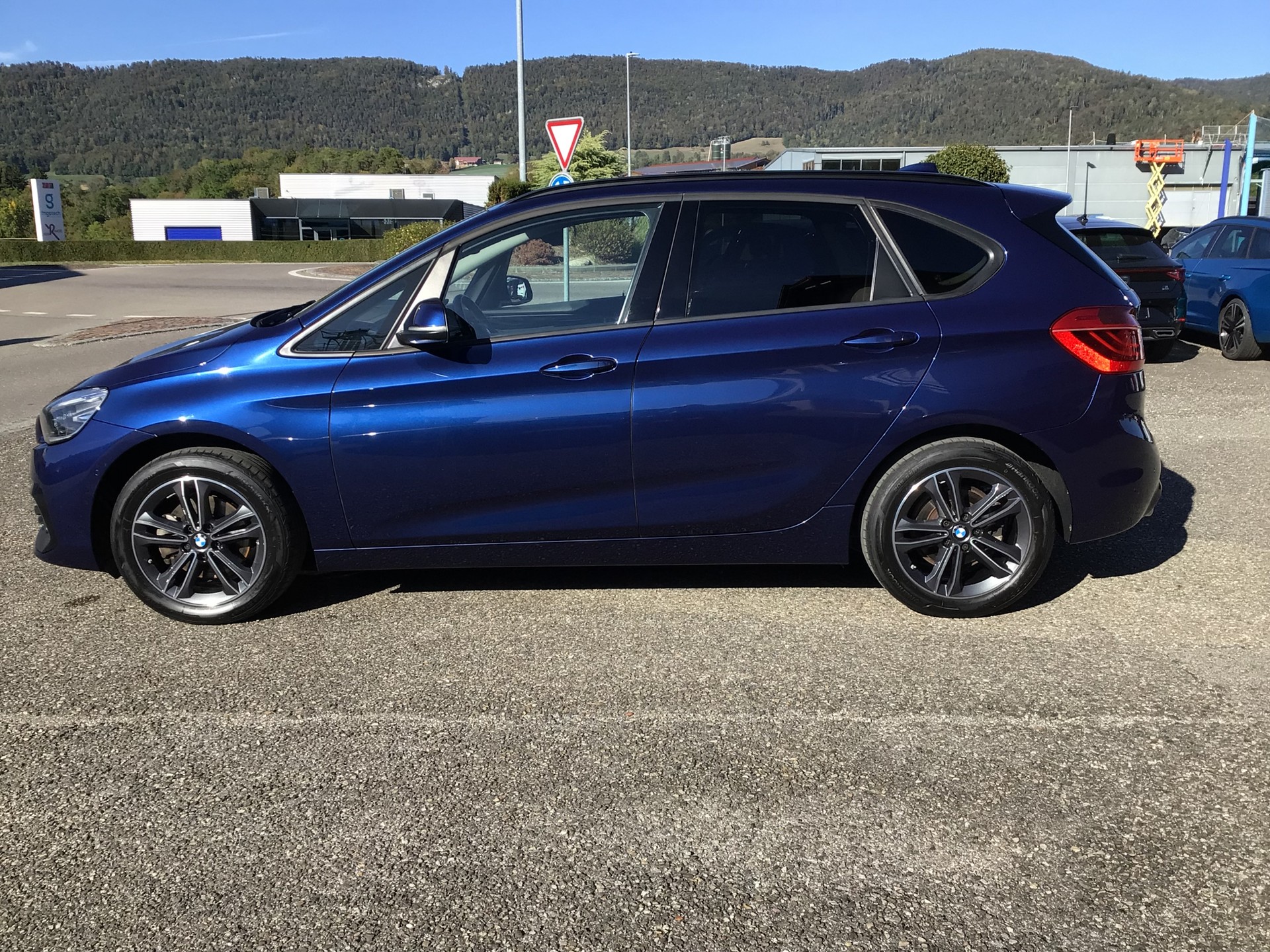 BMW 218d xDrive Active Tourer Steptronic-image-15