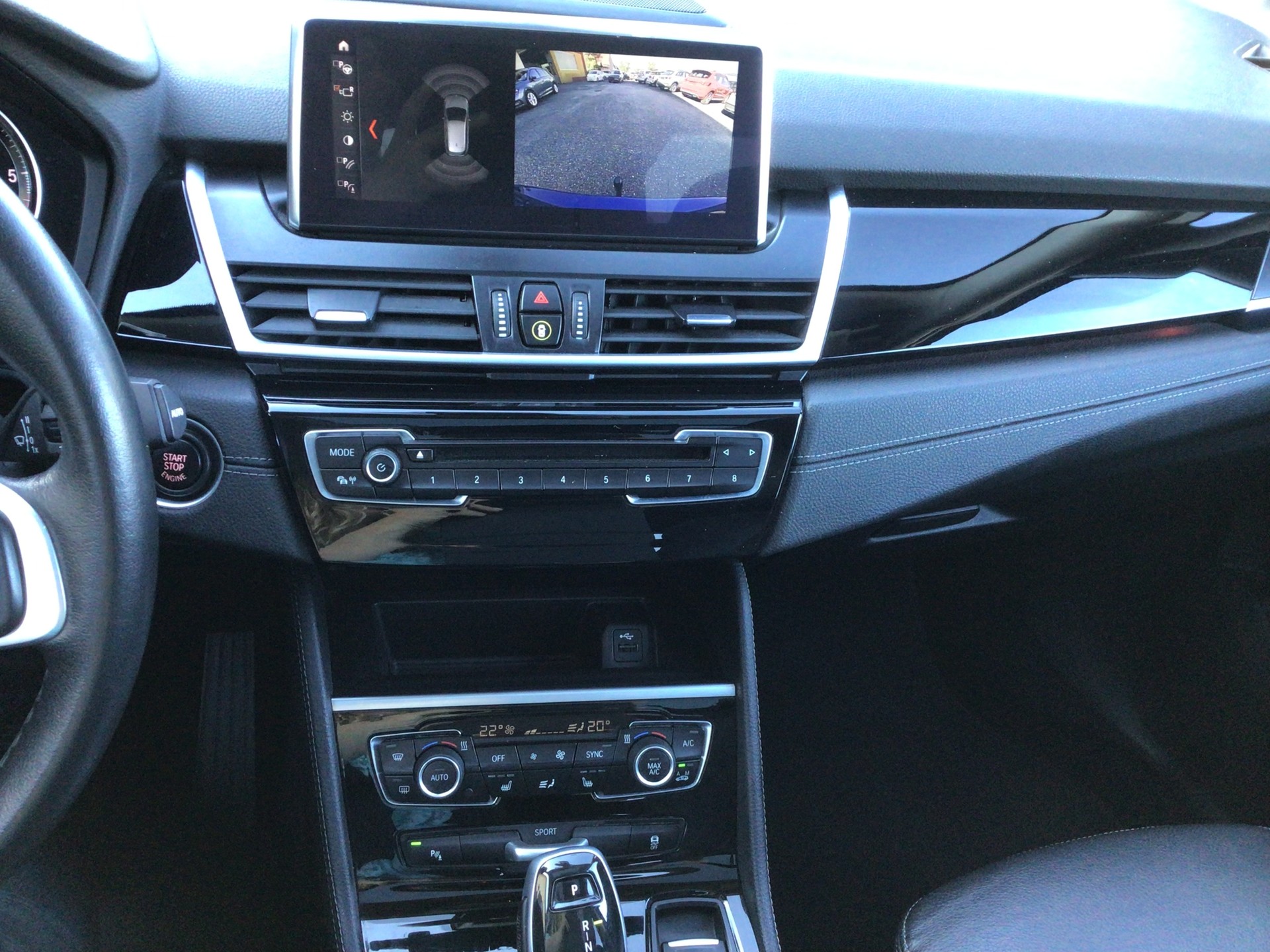 BMW 218d xDrive Active Tourer Steptronic-image-10