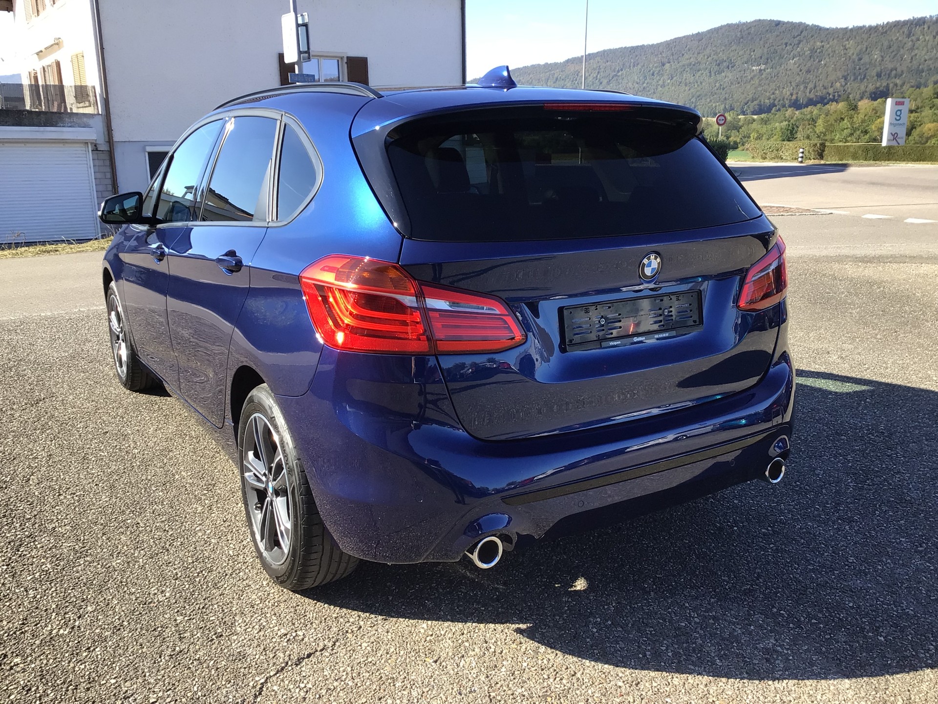 BMW 218d xDrive Active Tourer Steptronic-image-14