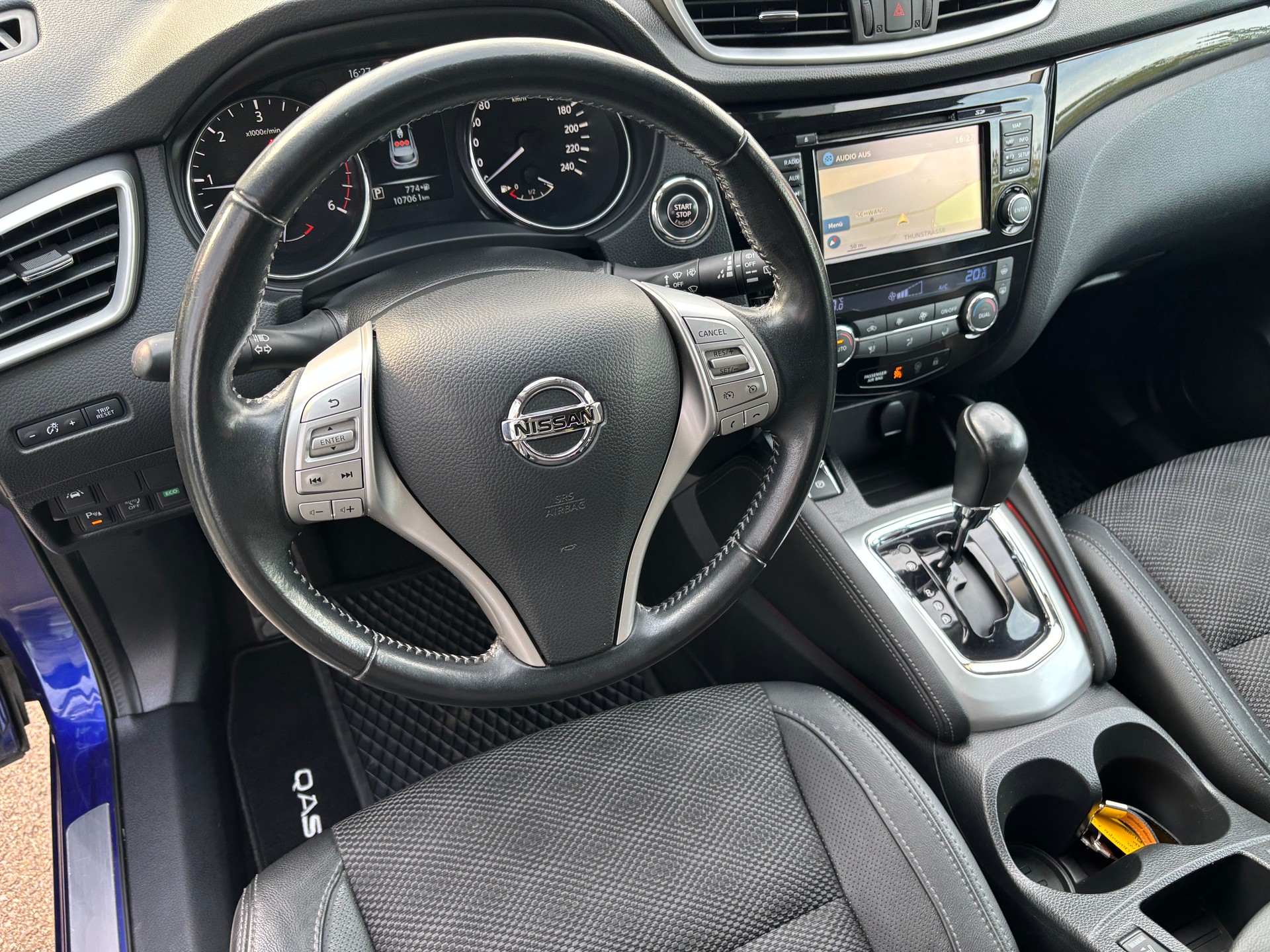 NISSAN Qashqai 1.6 dCi tekna-image-11