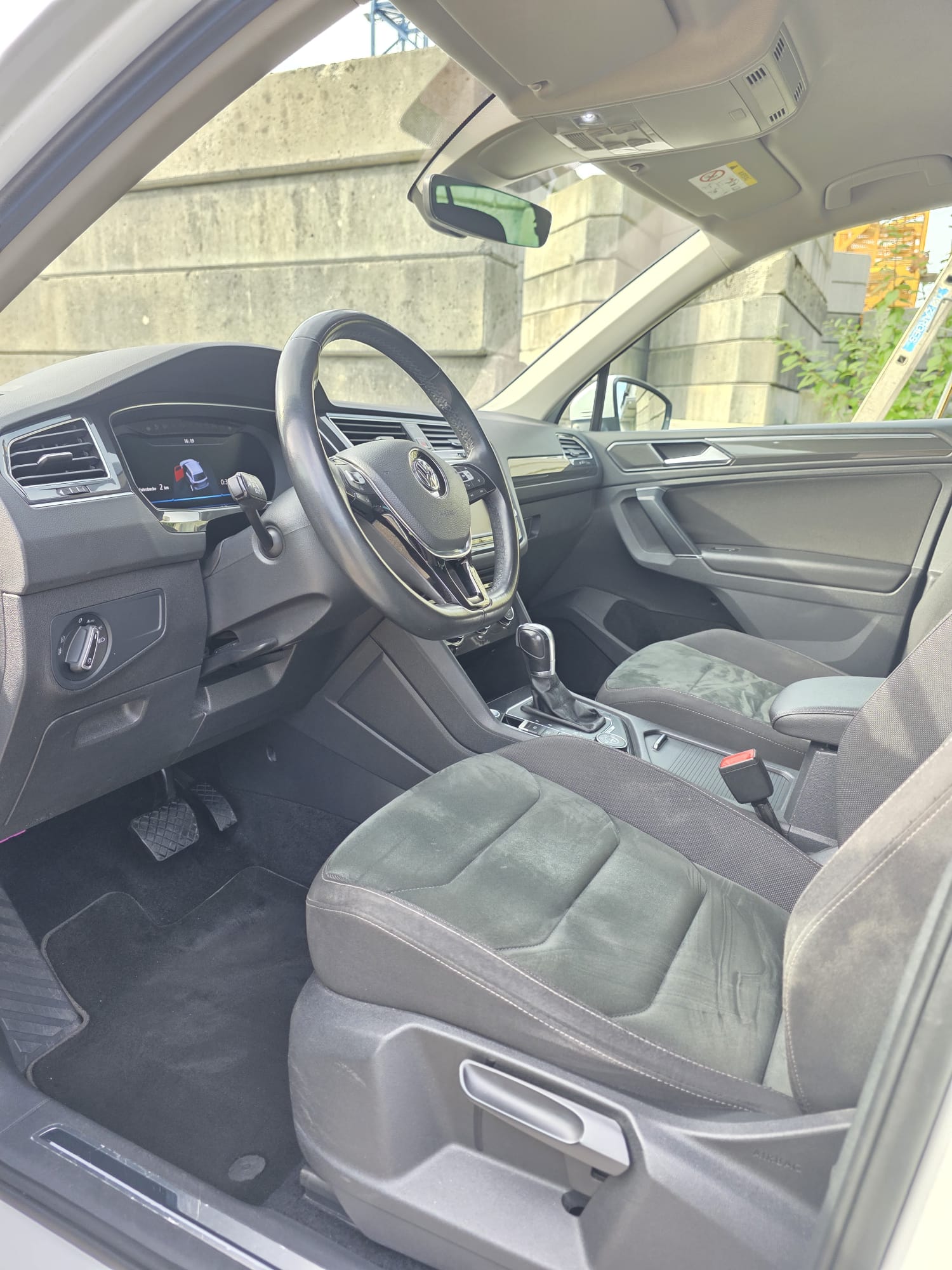 VW Tiguan 2.0TSI Highline 4Motion DSG R-line-image-6