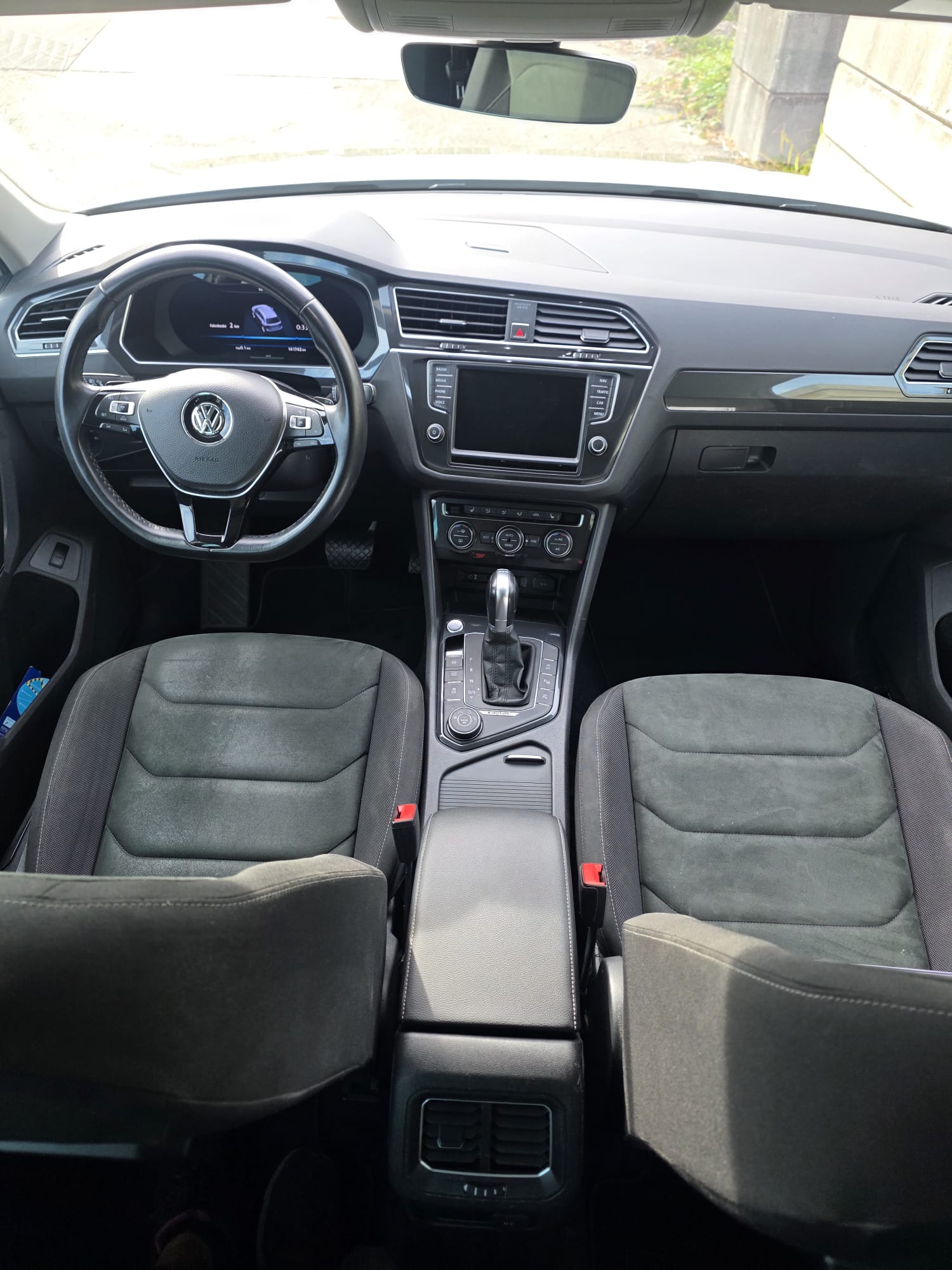 VW Tiguan 2.0TSI Highline 4Motion DSG R-line-image-11