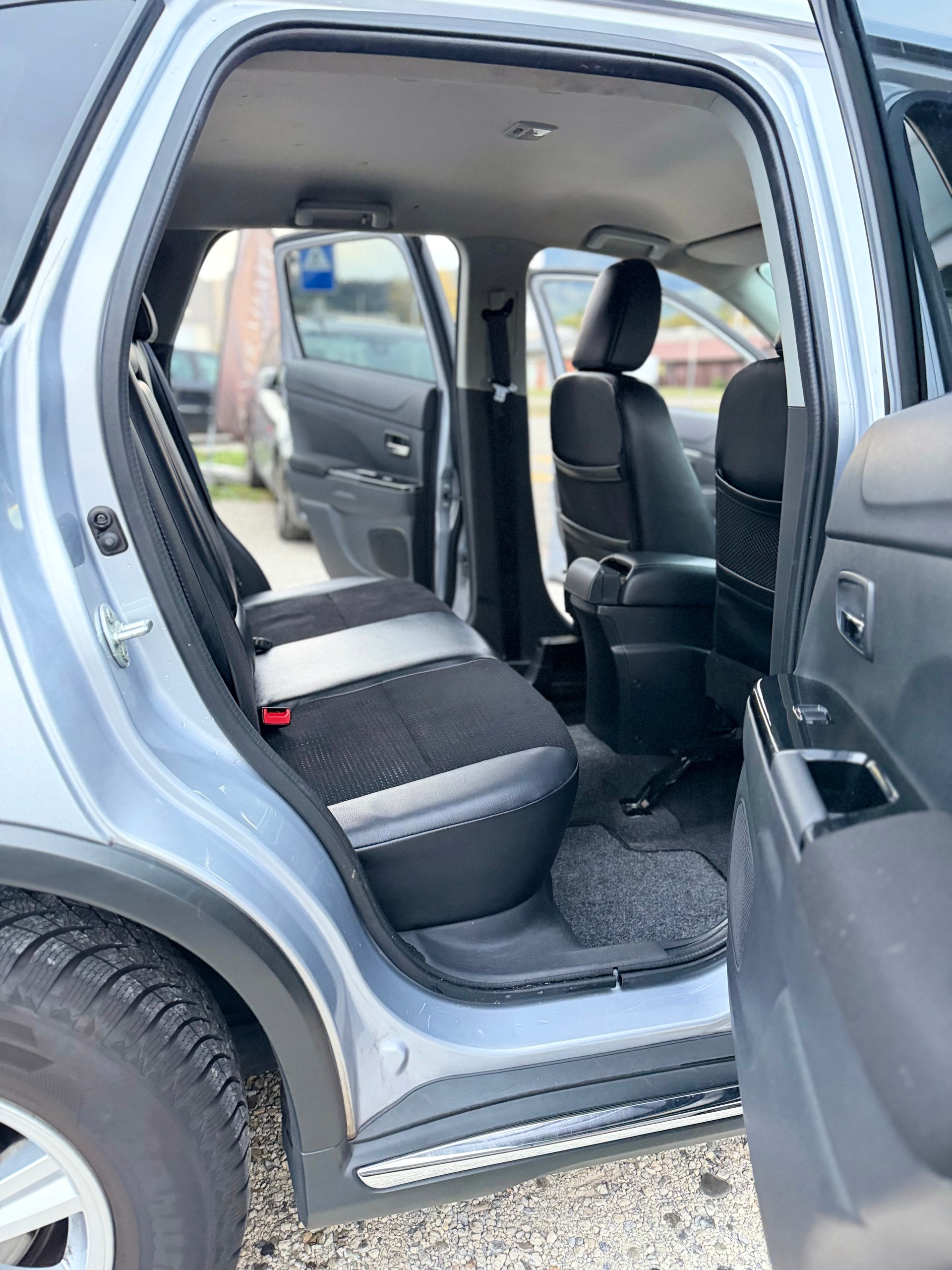 CITROEN C4 Aircross 1.6 HDi Collection 2WD*Ab MFK**6-Gang**8Fach-Bereift**Parksensoren**-image-13