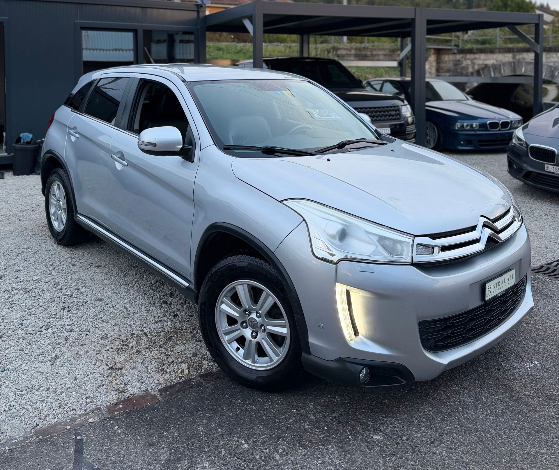 CITROEN C4 Aircross 1.6 HDi Collection 2WD*Ab MFK**6-Gang**8Fach-Bereift**Parksensoren**-image-0
