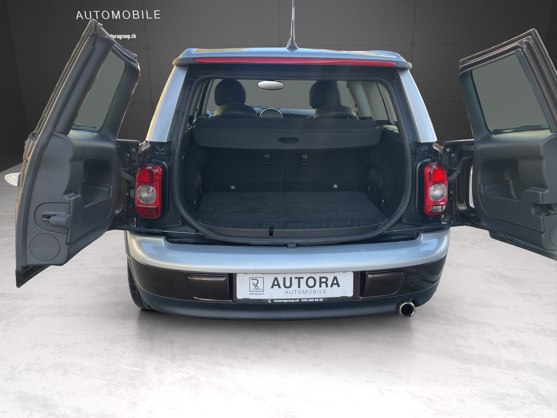 MINI Clubman Cooper-image-14