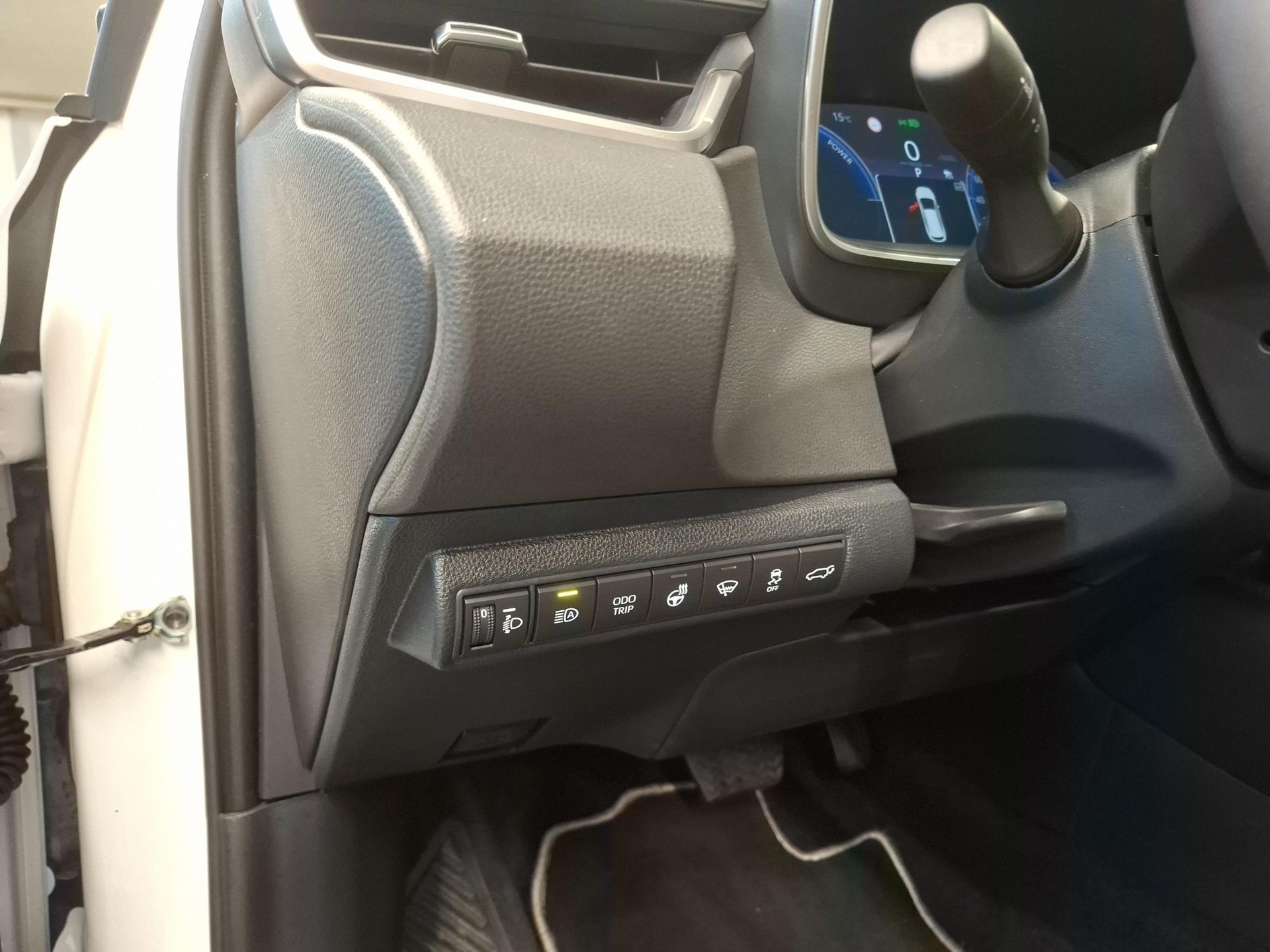 TOYOTA Corolla Touring Sports 1.8 HSD Trend-image-16