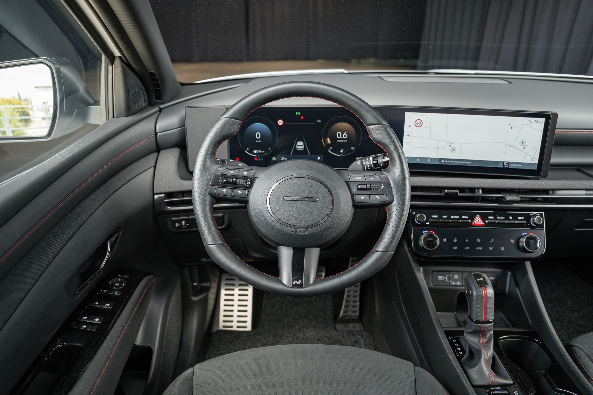 HYUNDAI Tucson 1.6 TGDI 48V N-Line DCT-image-12