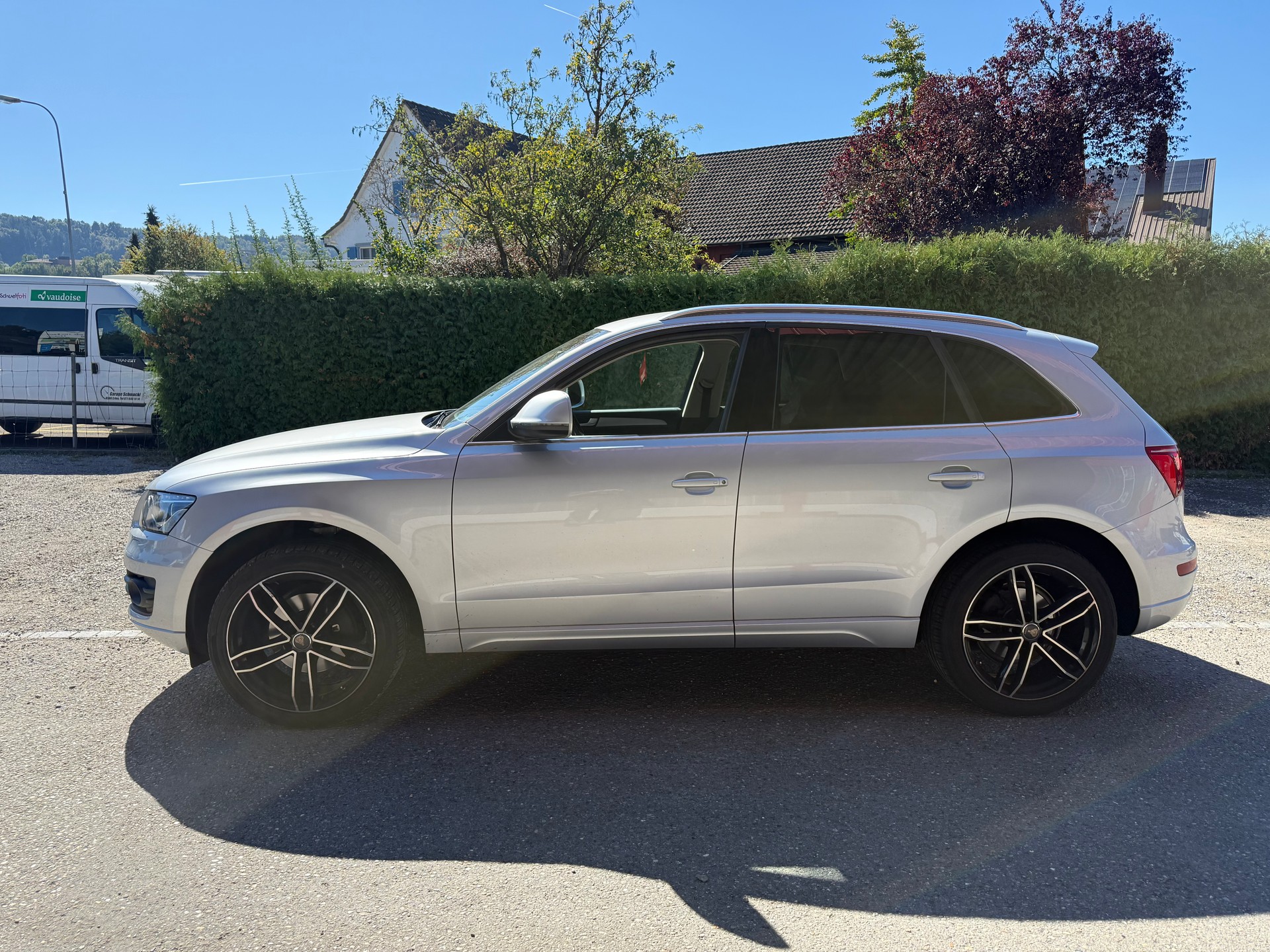 AUDI Q5 2.0 TFSI quattro-image-1