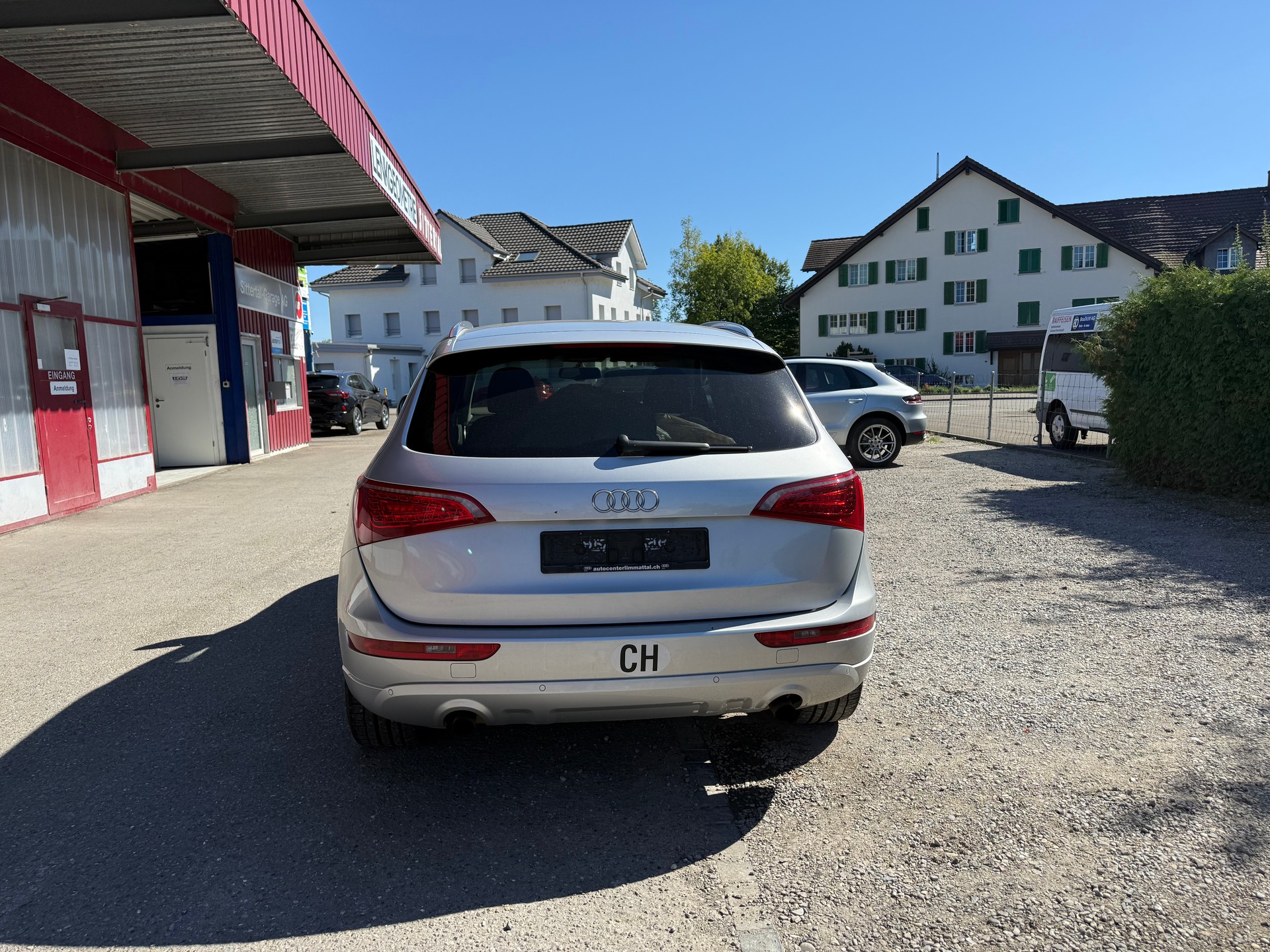 AUDI Q5 2.0 TFSI quattro-image-3
