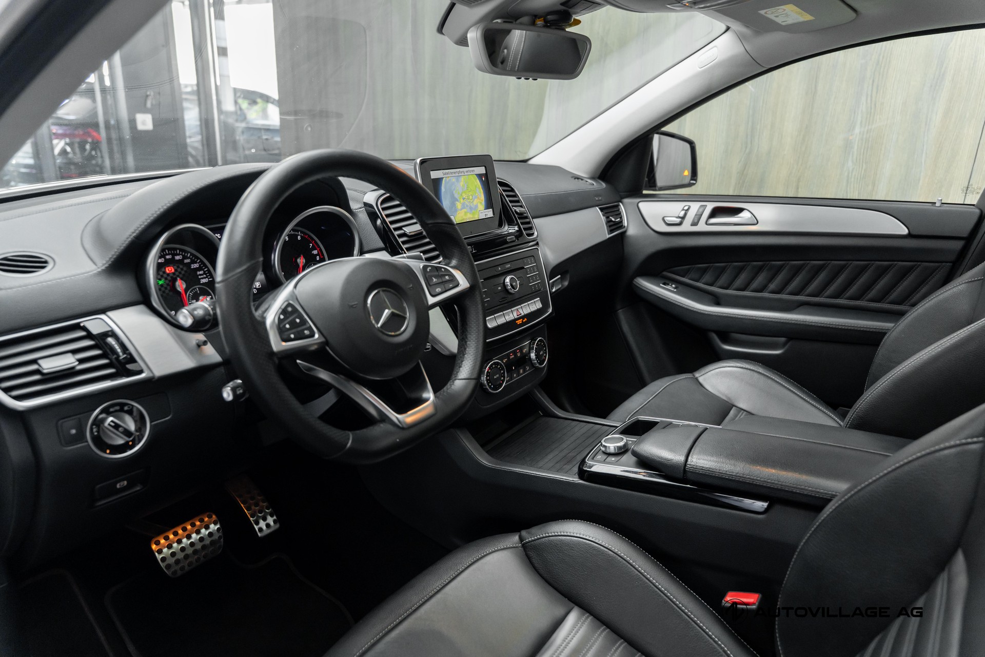 MERCEDES-BENZ GLE Coupé 400 4Matic 9G-Tronic-image-3