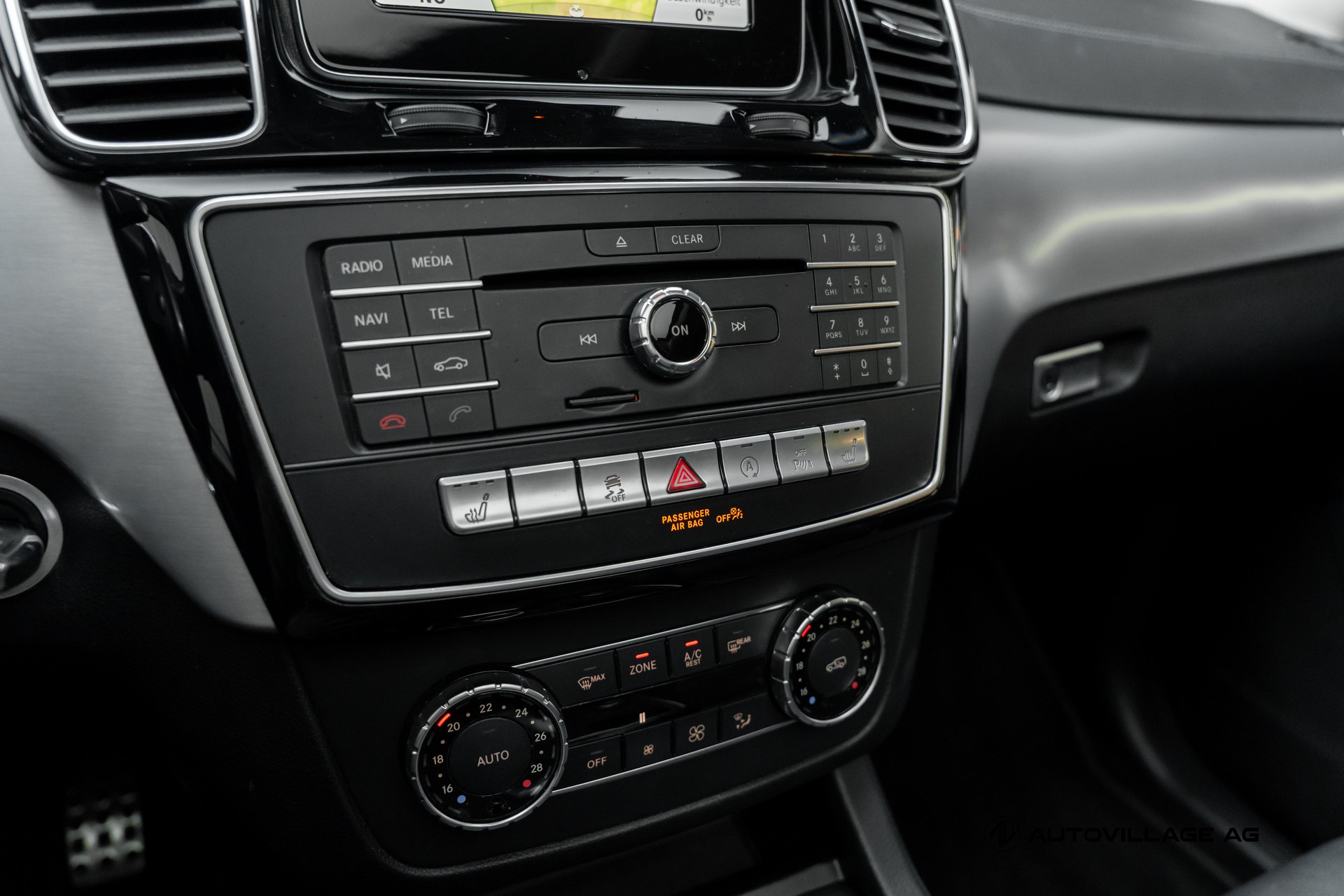 MERCEDES-BENZ GLE Coupé 400 4Matic 9G-Tronic-image-11