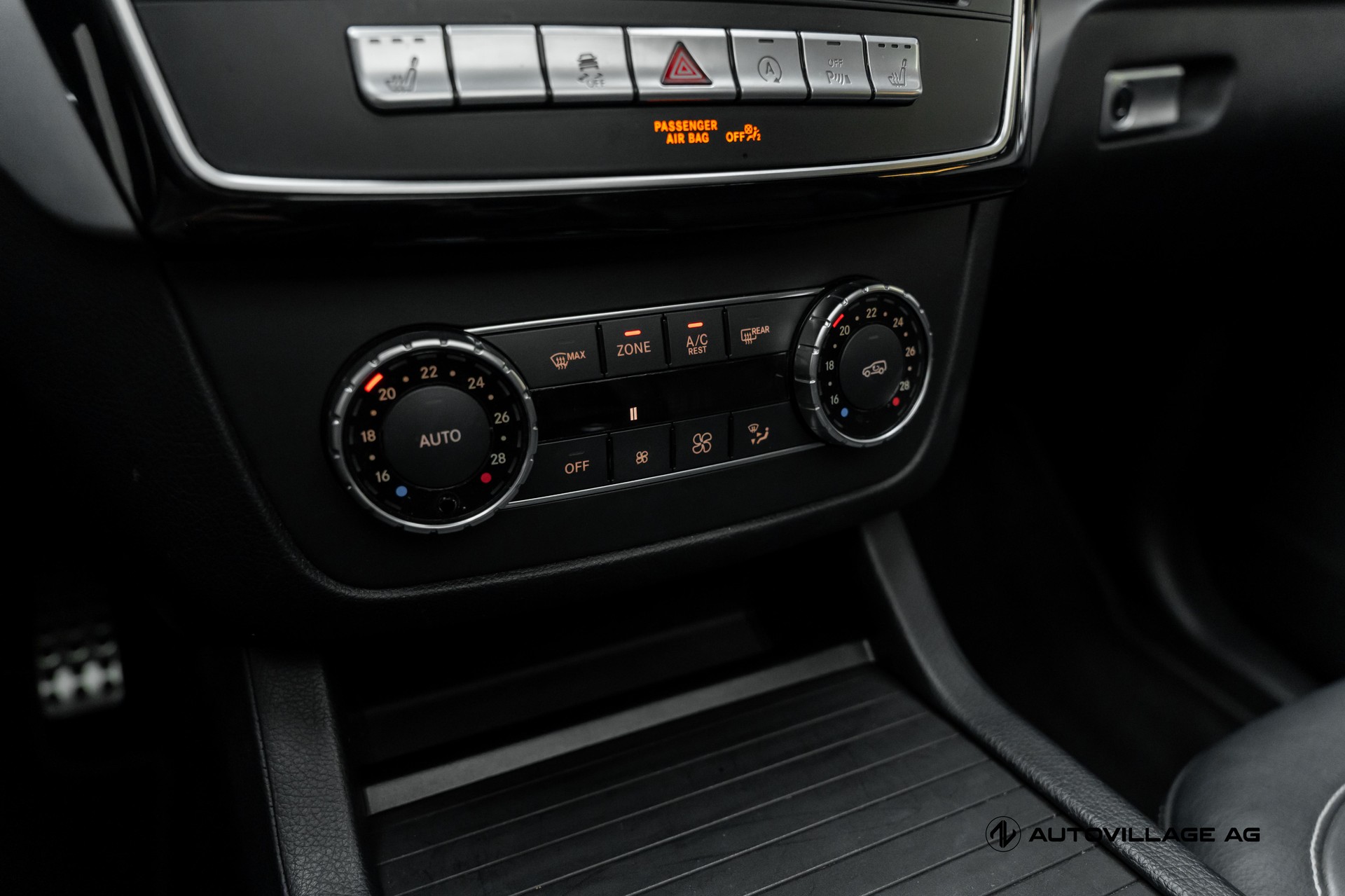MERCEDES-BENZ GLE Coupé 400 4Matic 9G-Tronic-image-12