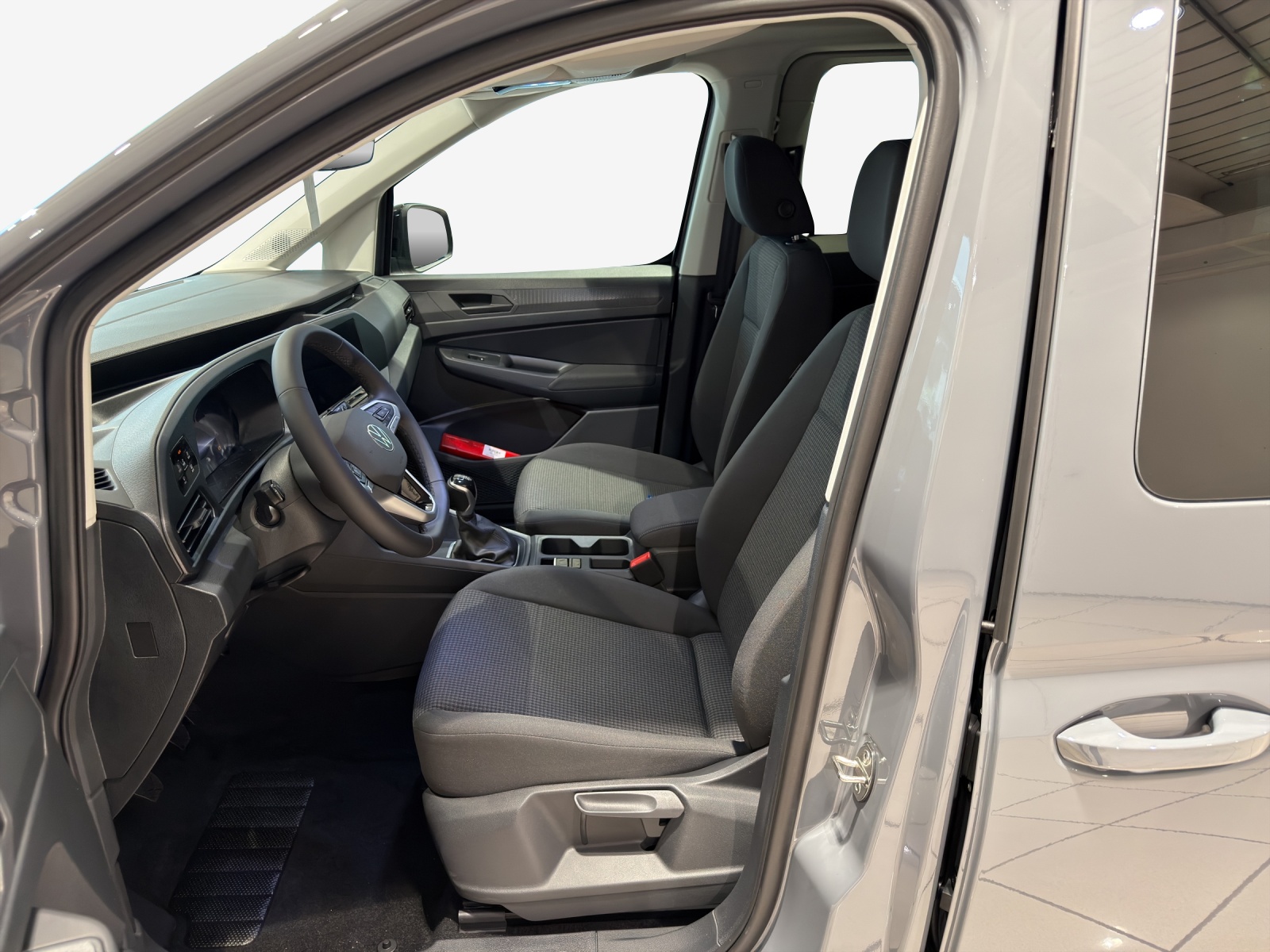 VW Caddy 2.0 TDI Liberty 4Motion-image-7