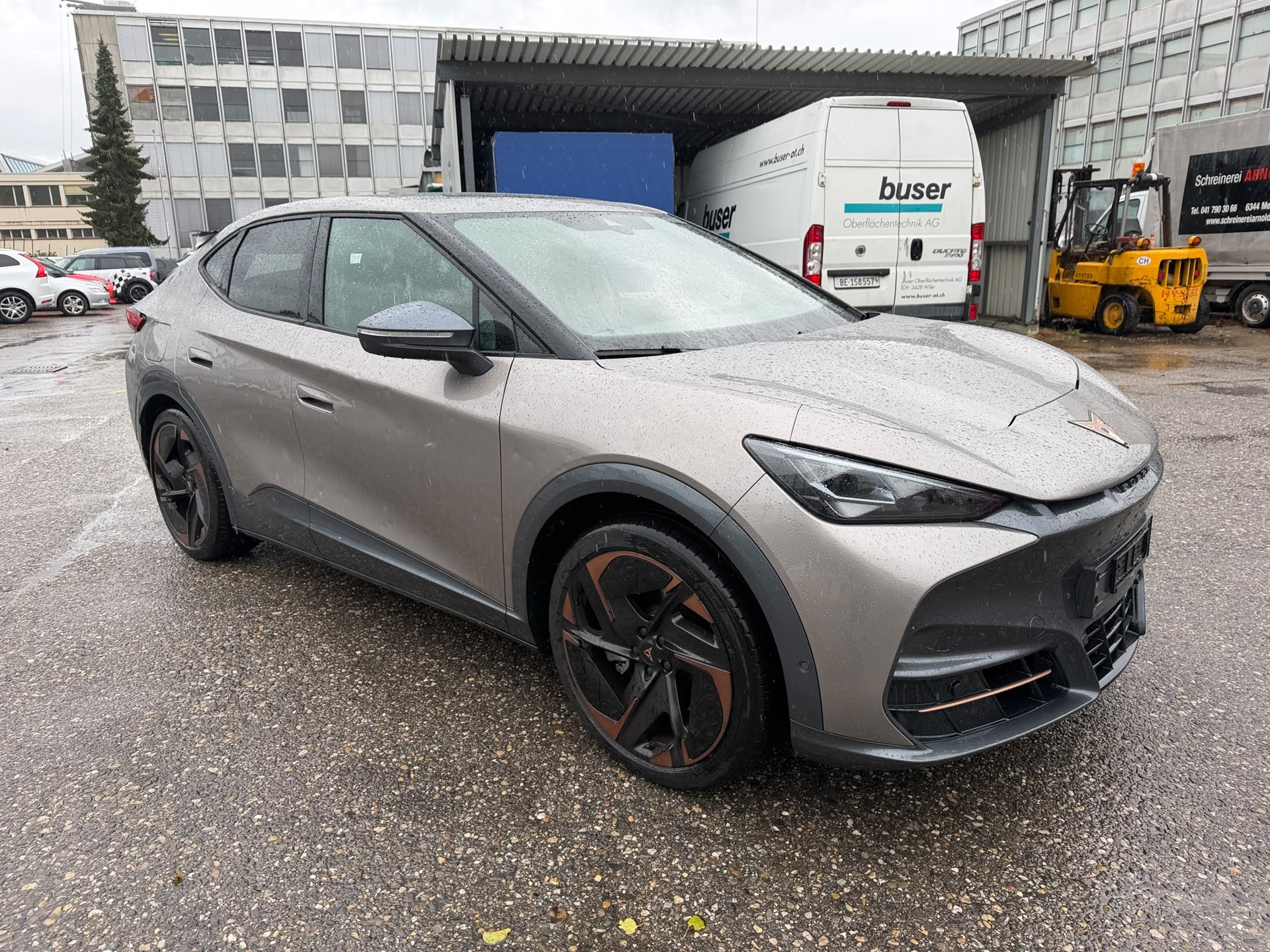 CUPRA Tavascan Type 9 77 kWh Adrenaline-image-0