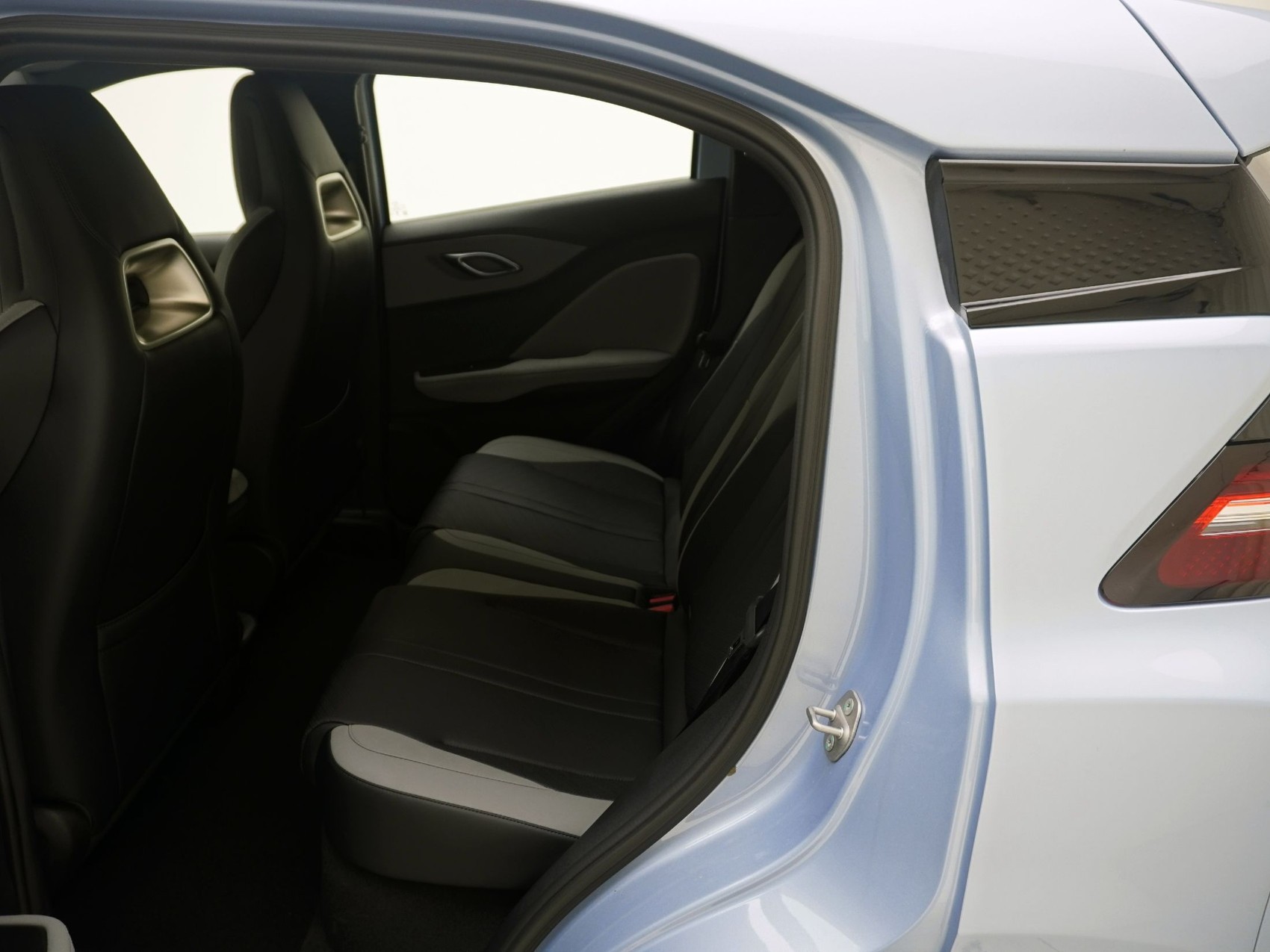 BYD Dolphin Surf Boost-image-14