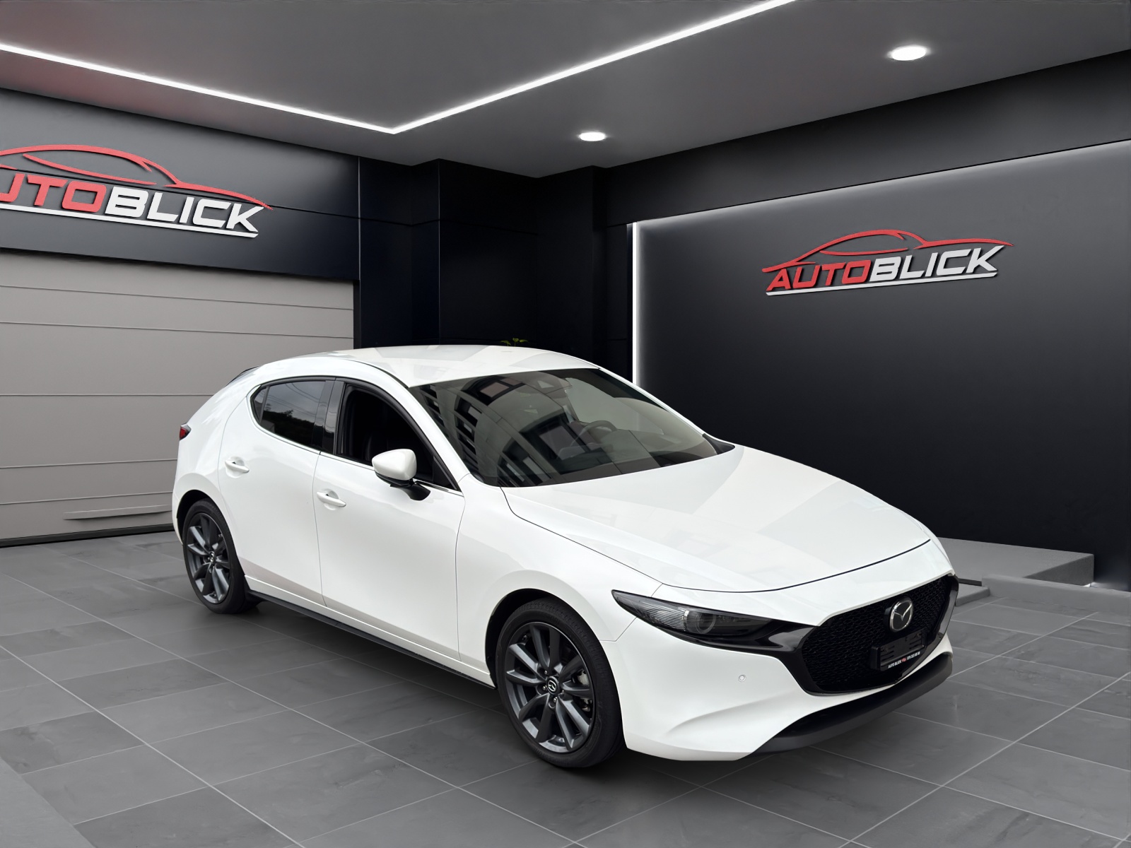 MAZDA 3 Hatchback SKYACTIV-X M Hybrid 186 Revolution Automat Frisch ab MFK & Service – 17/Monate Werksgarantie bis 2028.-showroom-element-2