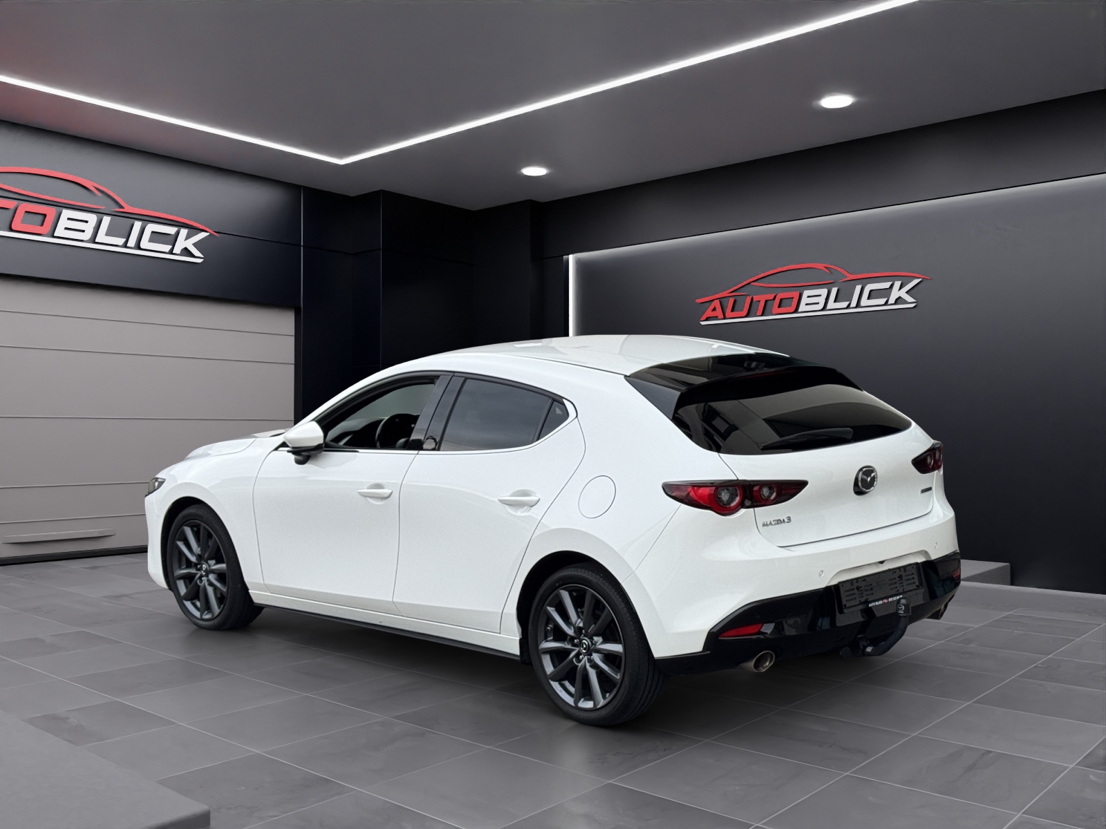 MAZDA 3 Hatchback SKYACTIV-X M Hybrid 186 Revolution Automat Frisch ab MFK & Service – 17/Monate Werksgarantie bis 2028.-showroom-element-1