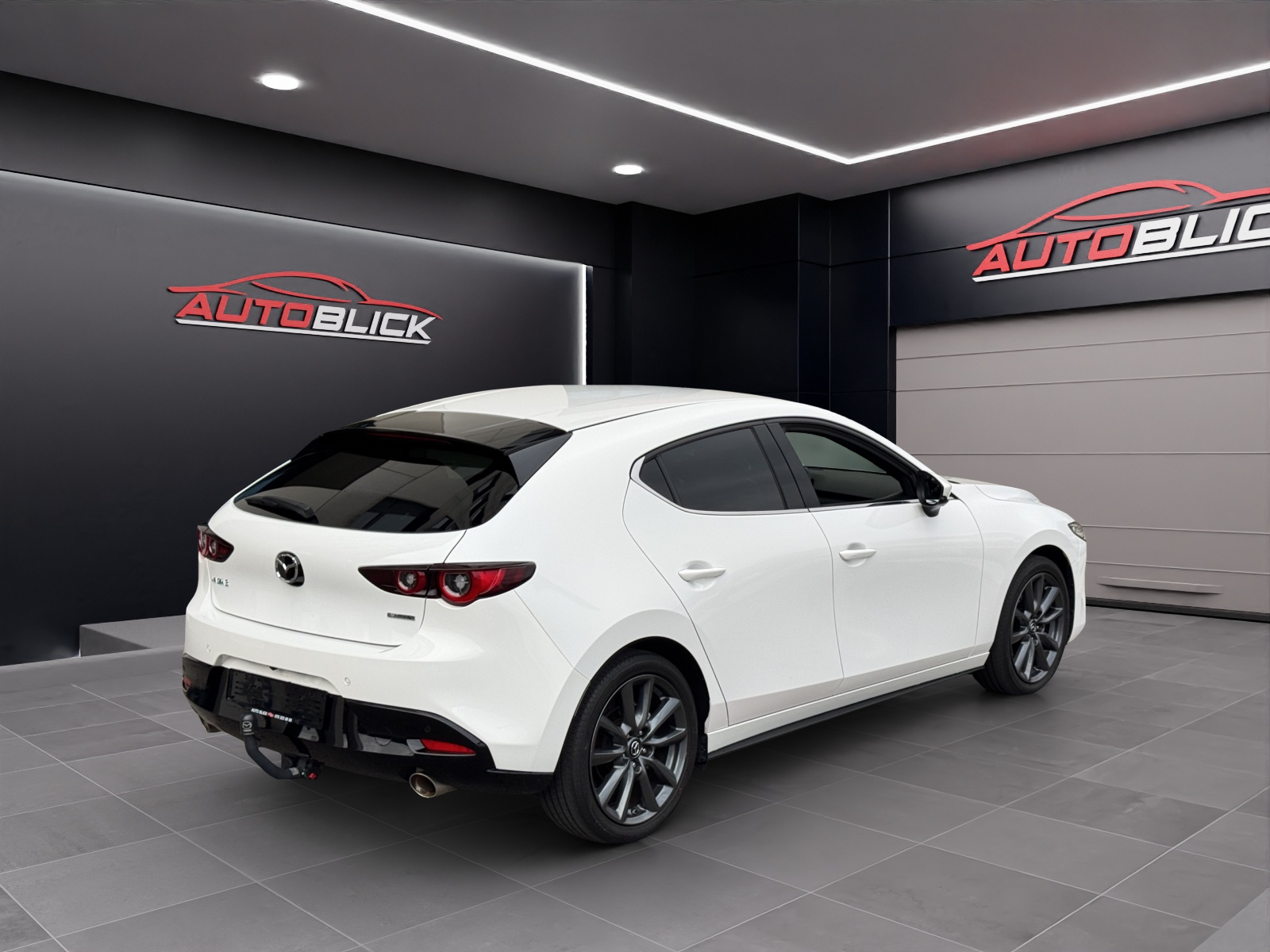 MAZDA 3 Hatchback SKYACTIV-X M Hybrid 186 Revolution Automat Frisch ab MFK & Service – 17/Monate Werksgarantie bis 2028.-showroom-element-3