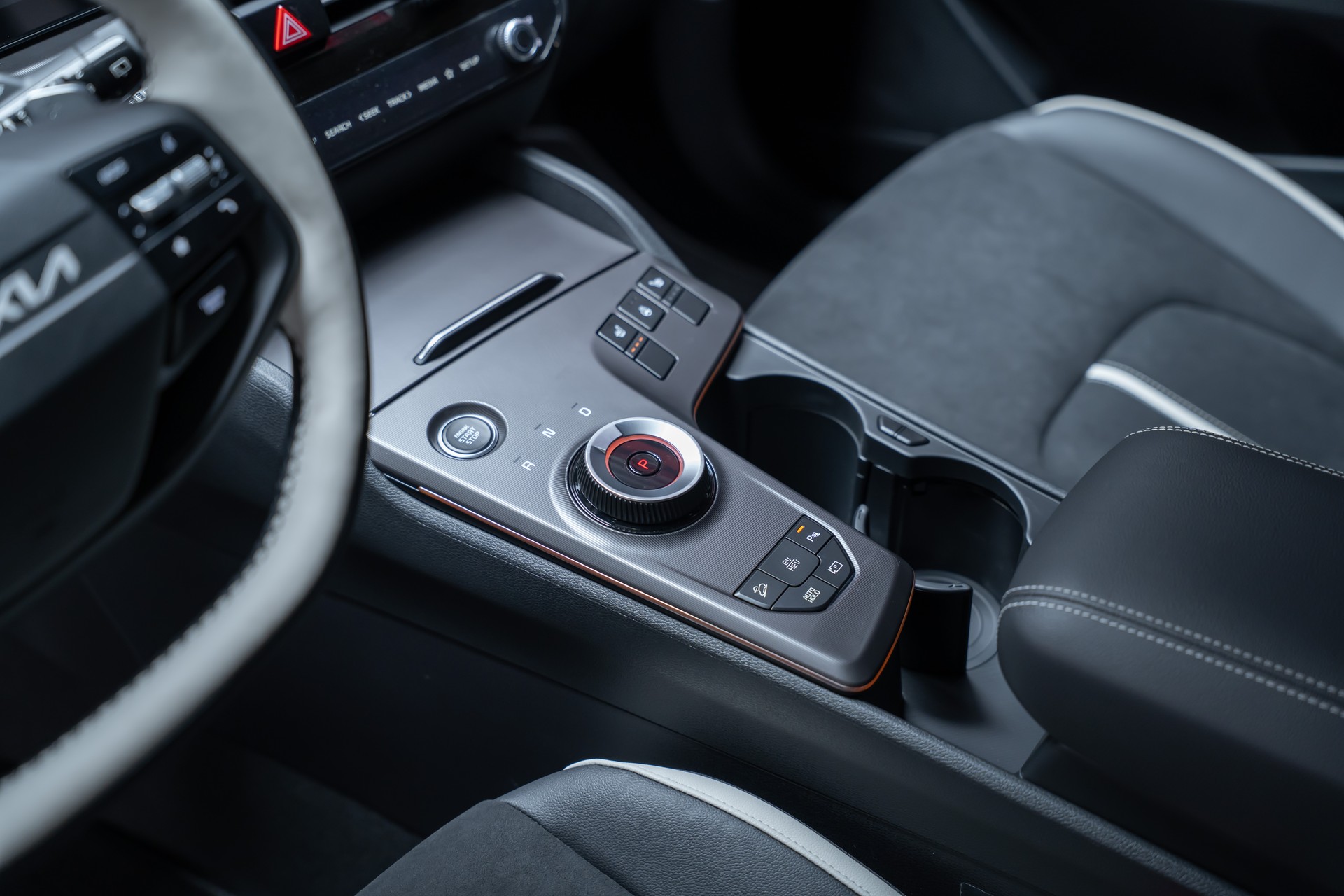 KIA Sportage 1.6T-GDi PHEV Style 4x4 A-image-16