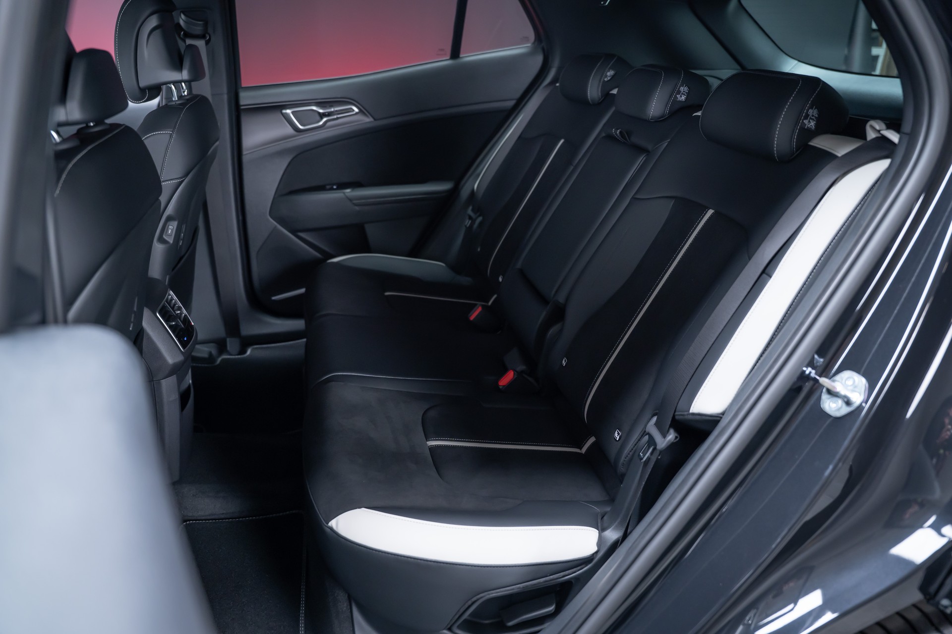 KIA Sportage 1.6T-GDi PHEV Style 4x4 A-image-19