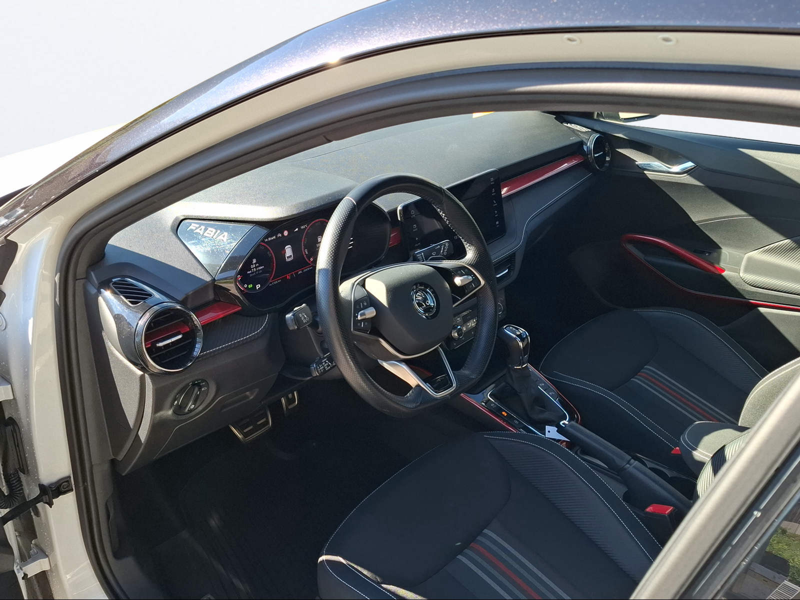 SKODA Fabia 1.0 TSI Monte Carlo DSG-image-10