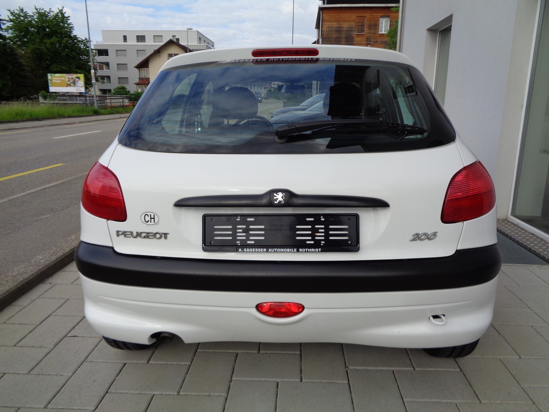 PEUGEOT 206 1.4 XT-image-4
