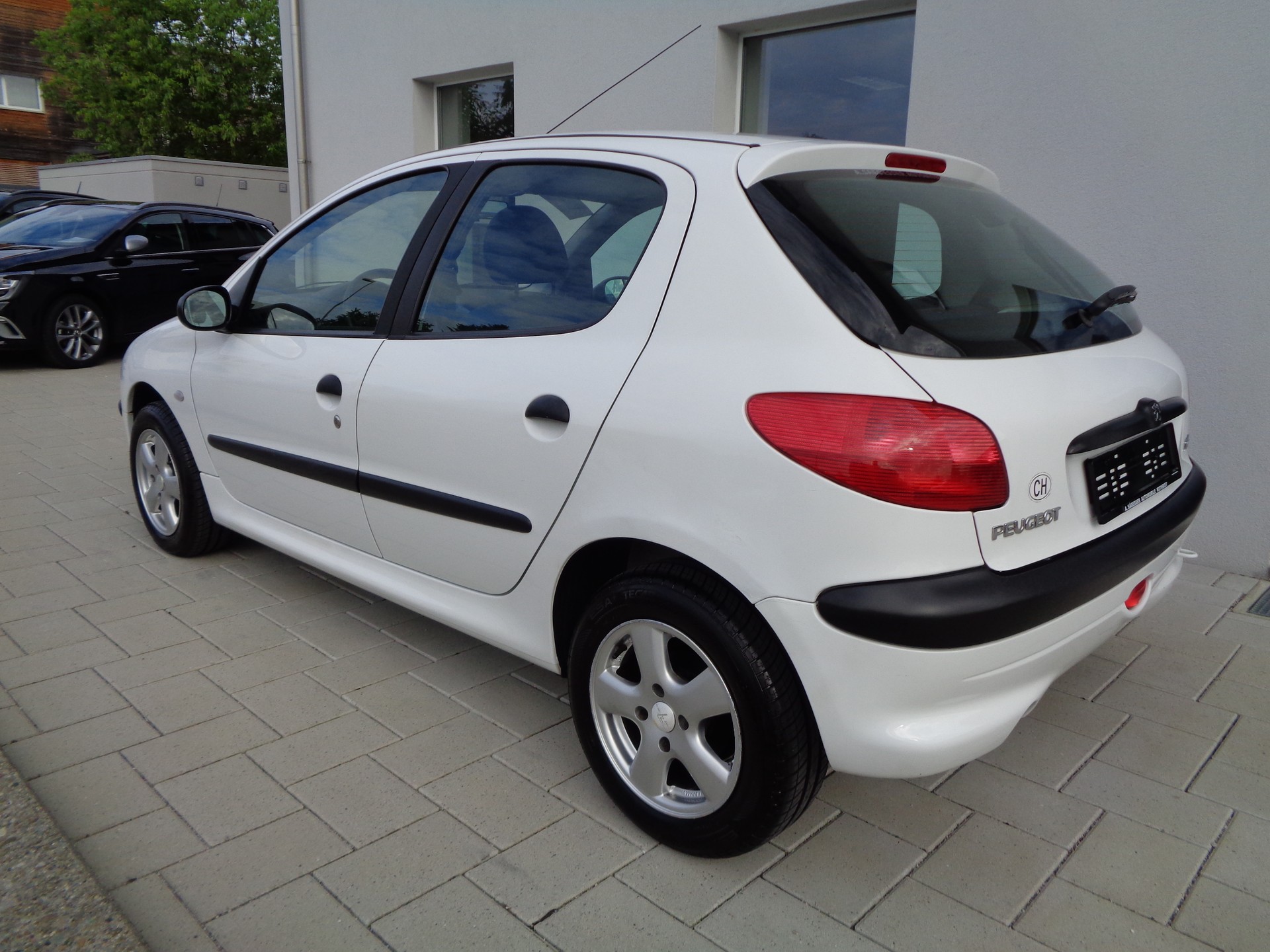 PEUGEOT 206 1.4 XT-image-5