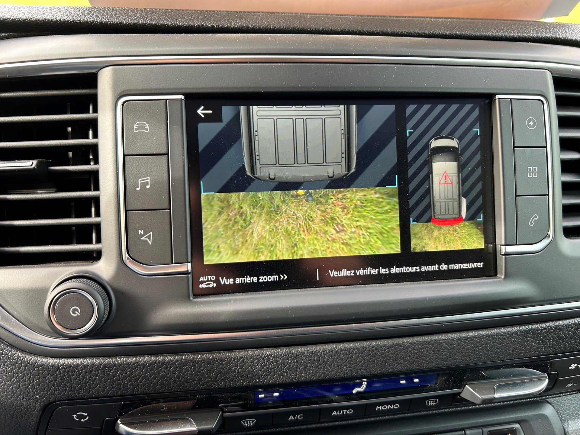 TOYOTA Proace EV 75kWh Medium Comfort-image-9
