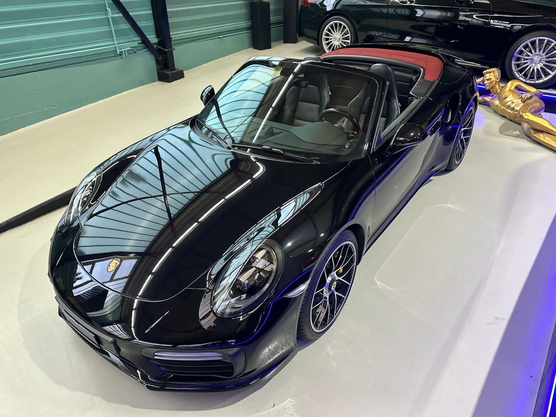 PORSCHE 911 Turbo S Cabrio PDK Porsche Approved-image-3
