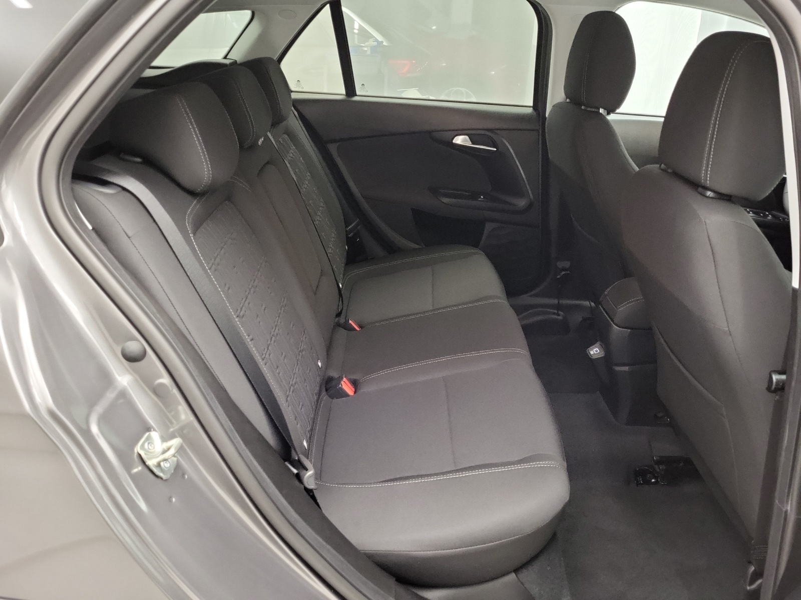 FIAT Tipo SW 1.5 Hybrid Swiss Cross-image-9