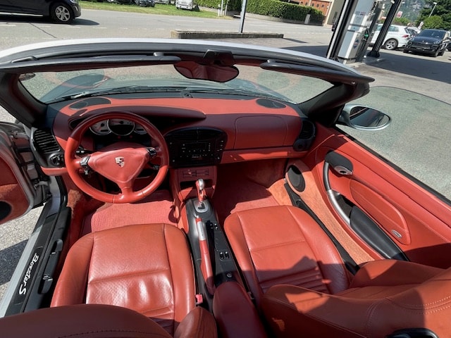 PORSCHE BOXSTER-image-8