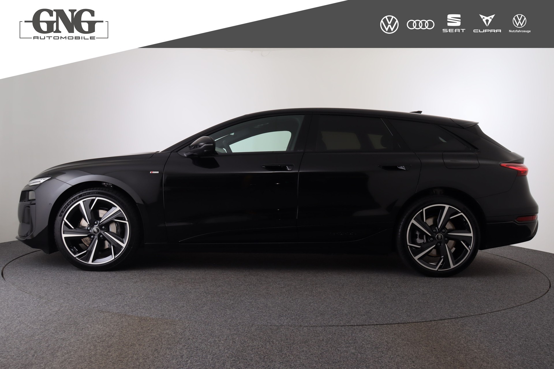 AUDI A6 Avant e-tron quattro-image-1