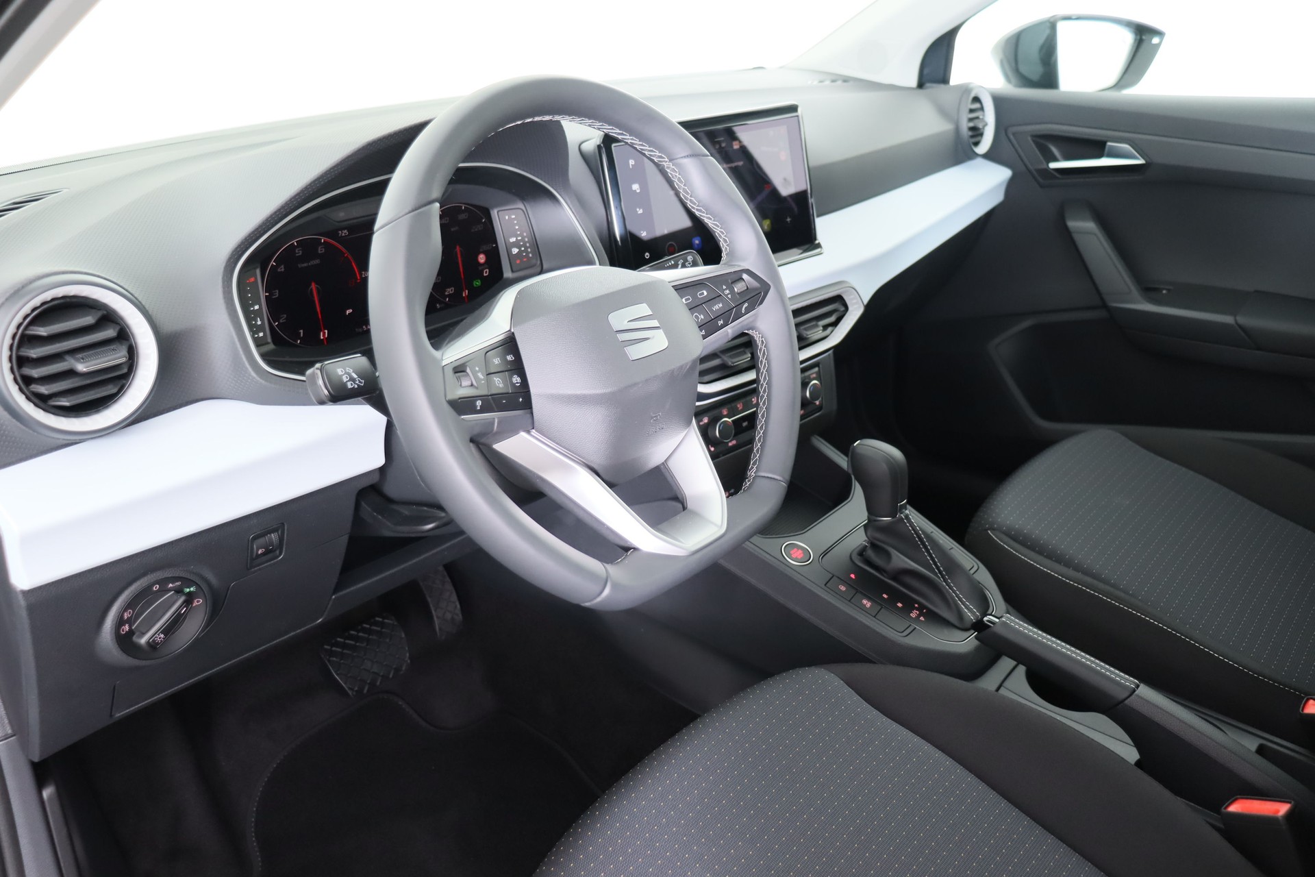 SEAT Ibiza 1.0 EcoTSI GO DSG-image-13