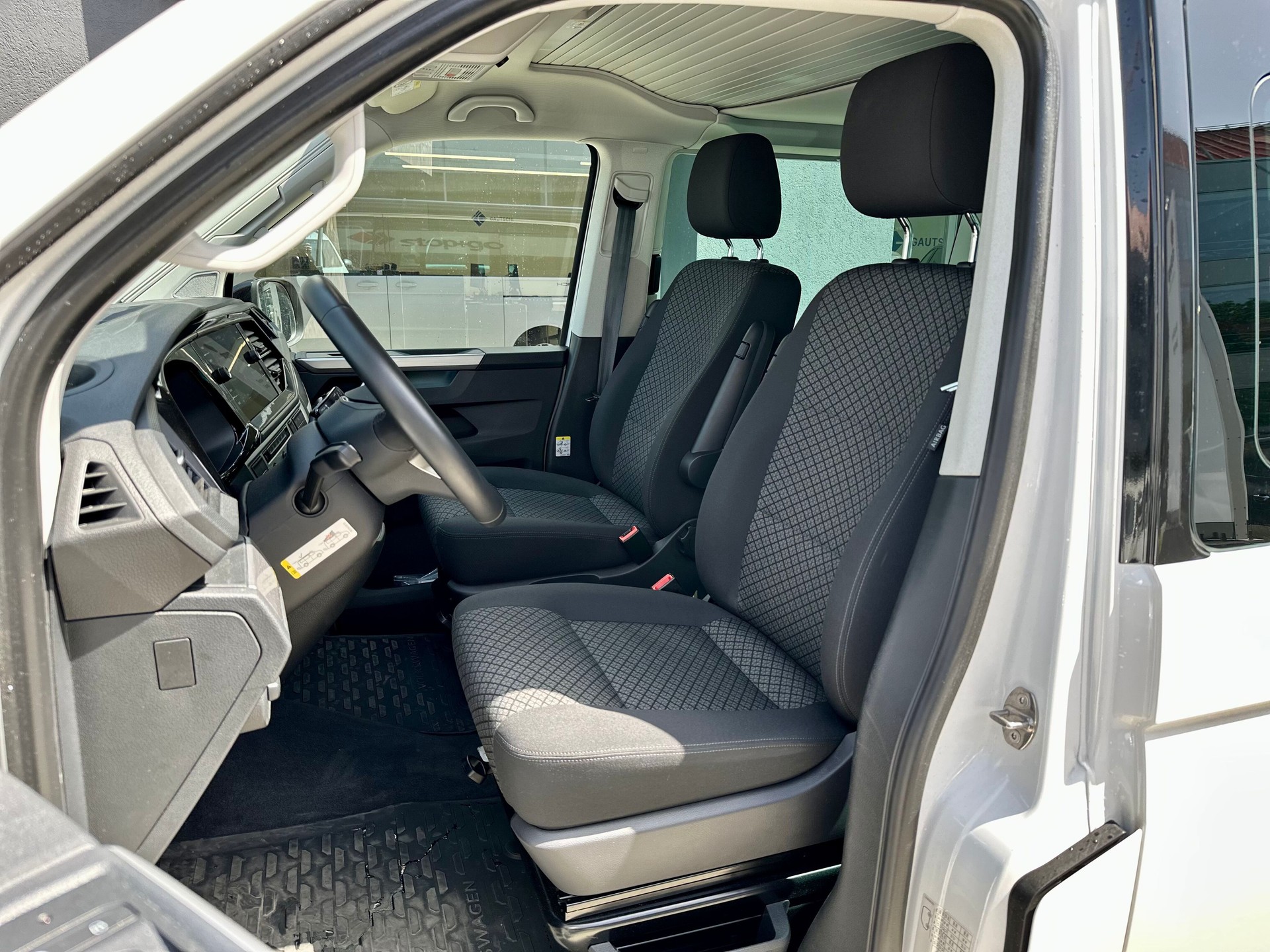 VW T6.1 California 2.0 TDI Beach Edition Spirit DSG-image-5